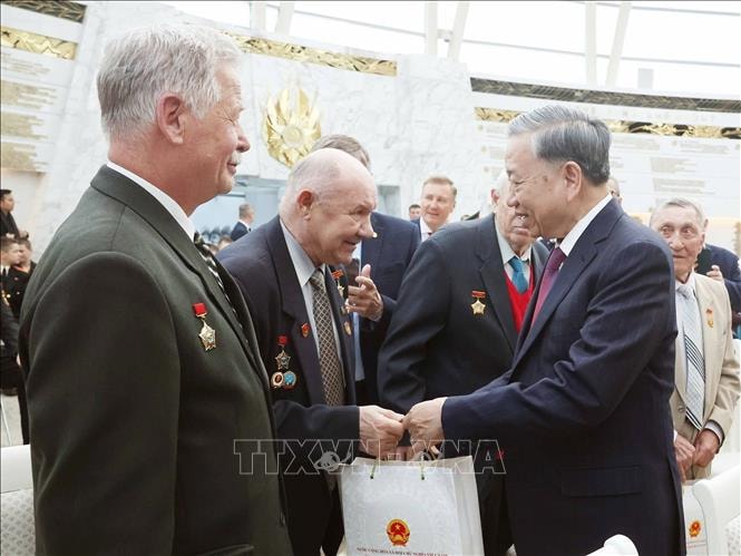 Tổng Bí thư Tô Lâm: Vun đắp tình hữu nghị Việt Nam-Belarus ngày càng bền chặt- Ảnh 2. Tổng Bí thư Tô Lâm: Vun đắp tình hữu nghị Việt Nam-Belarus ngày càng bền chặt- Ảnh 2.