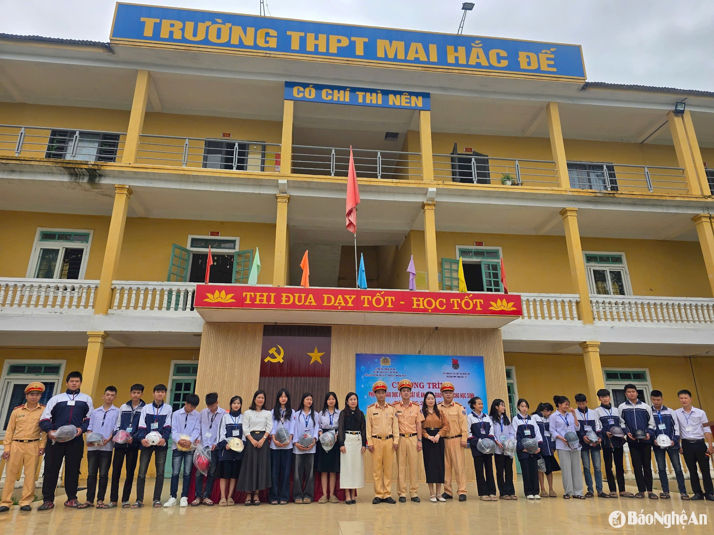 1.ảnh pv