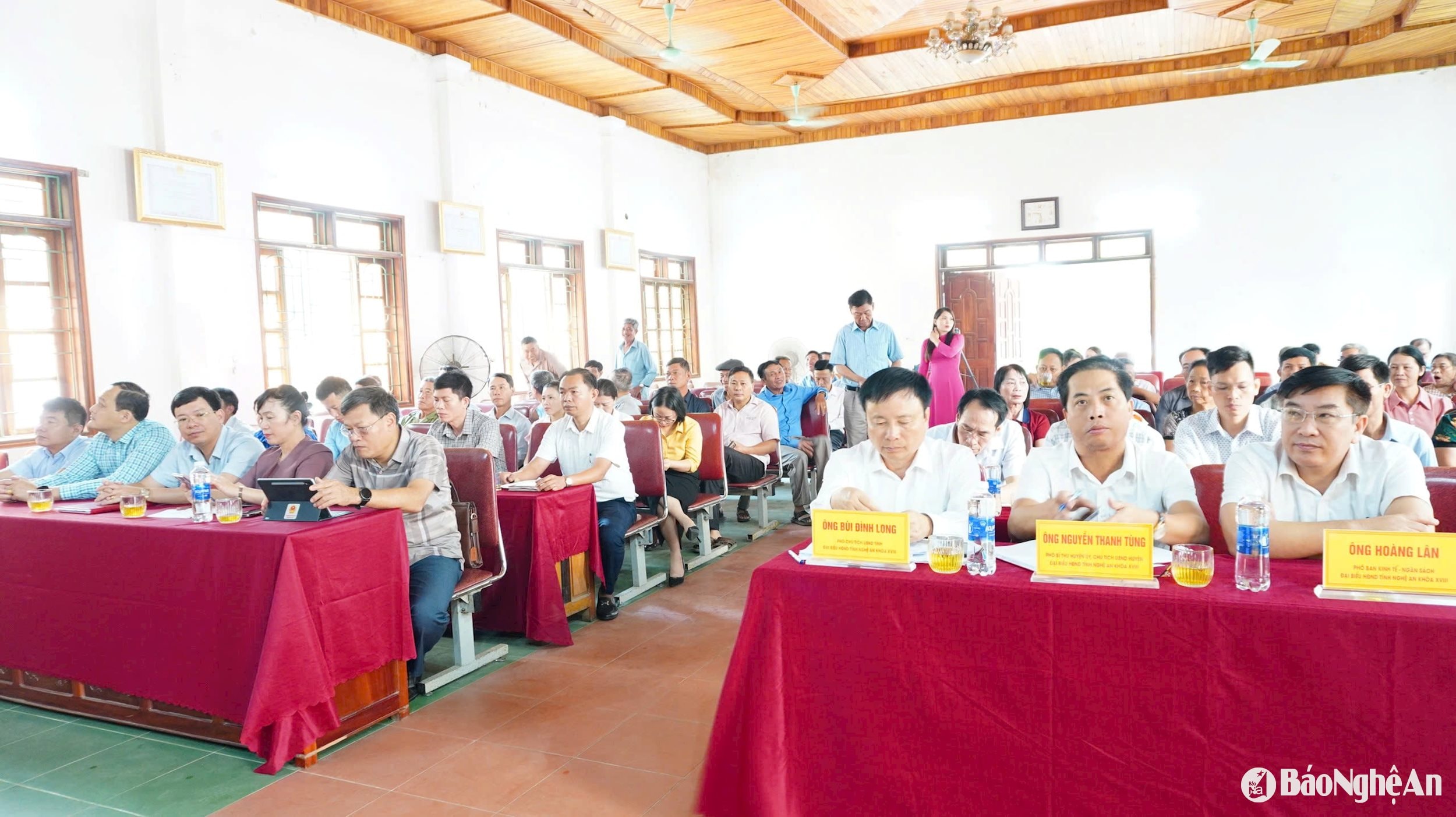 Các đại biểu dự HN