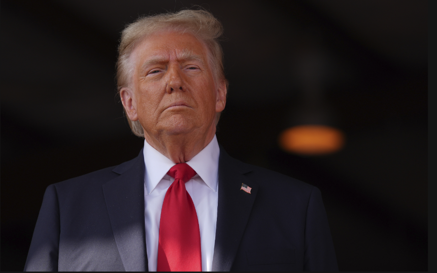 trump cân nhác bay tới istanbul