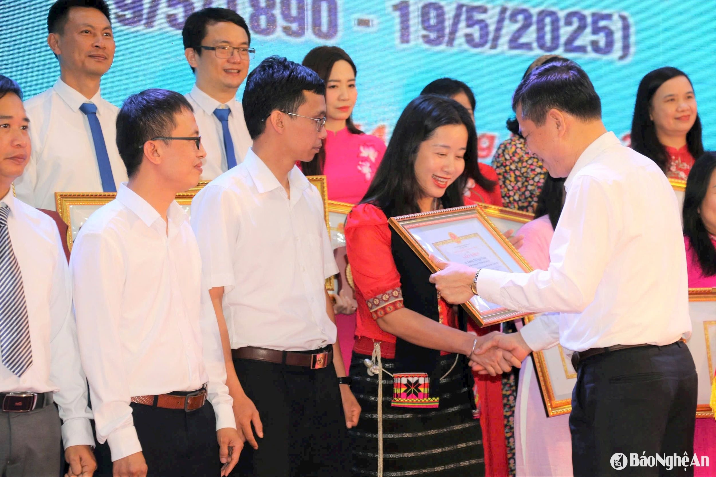 Các giáo viên được tuyên dương