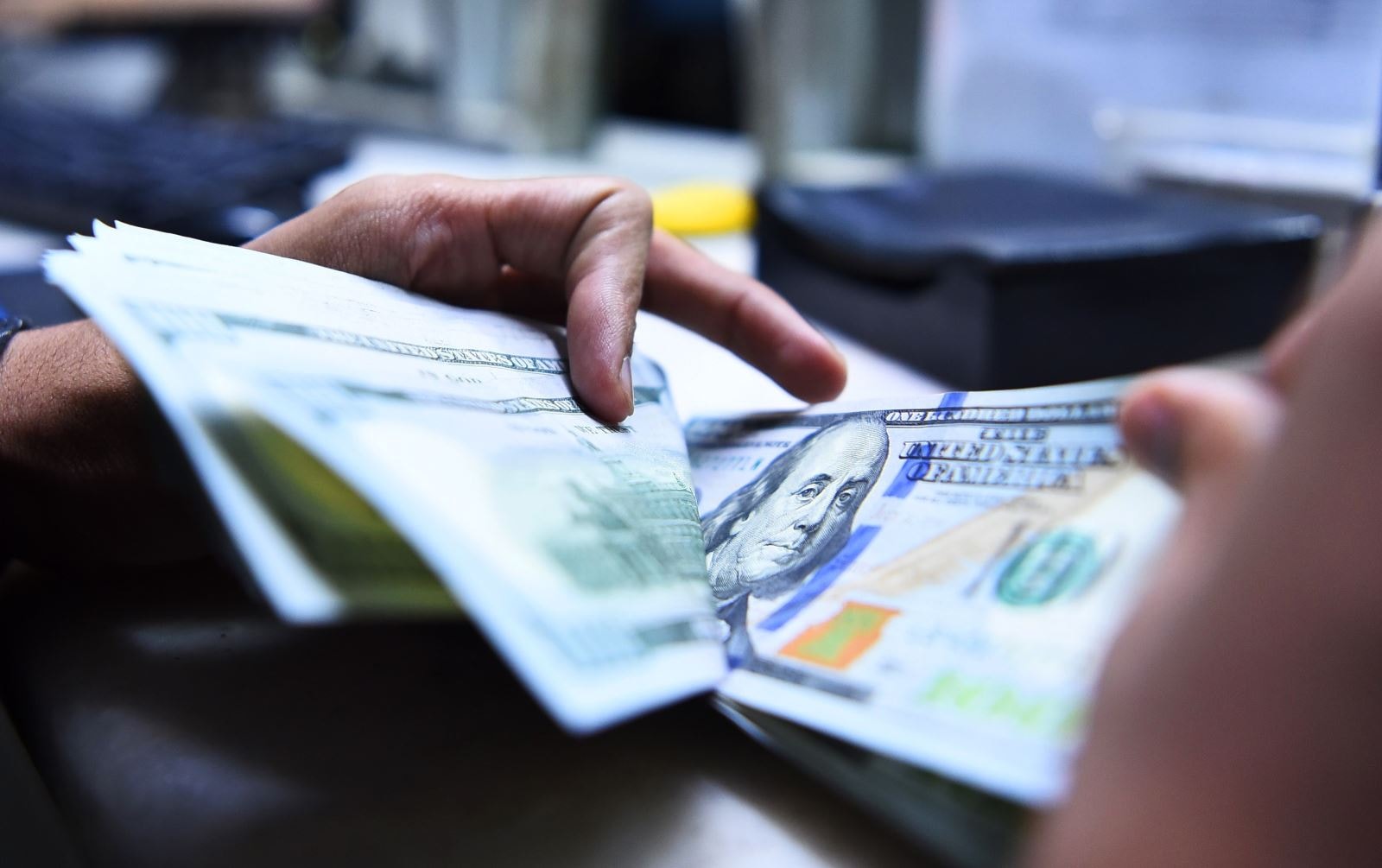 Tỷ giá USD hôm nay 15/5/2025: Giảm mạnh