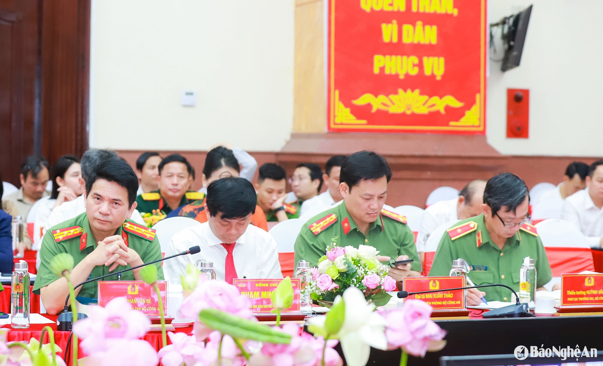 Các đại biểu dự Hội thảo Khoa học quốc gia “Xây dựng văn hóa tiết kiệm, chống lãng phí trong kỷ nguyên phát triển mới”. Ảnh: Thành Duy