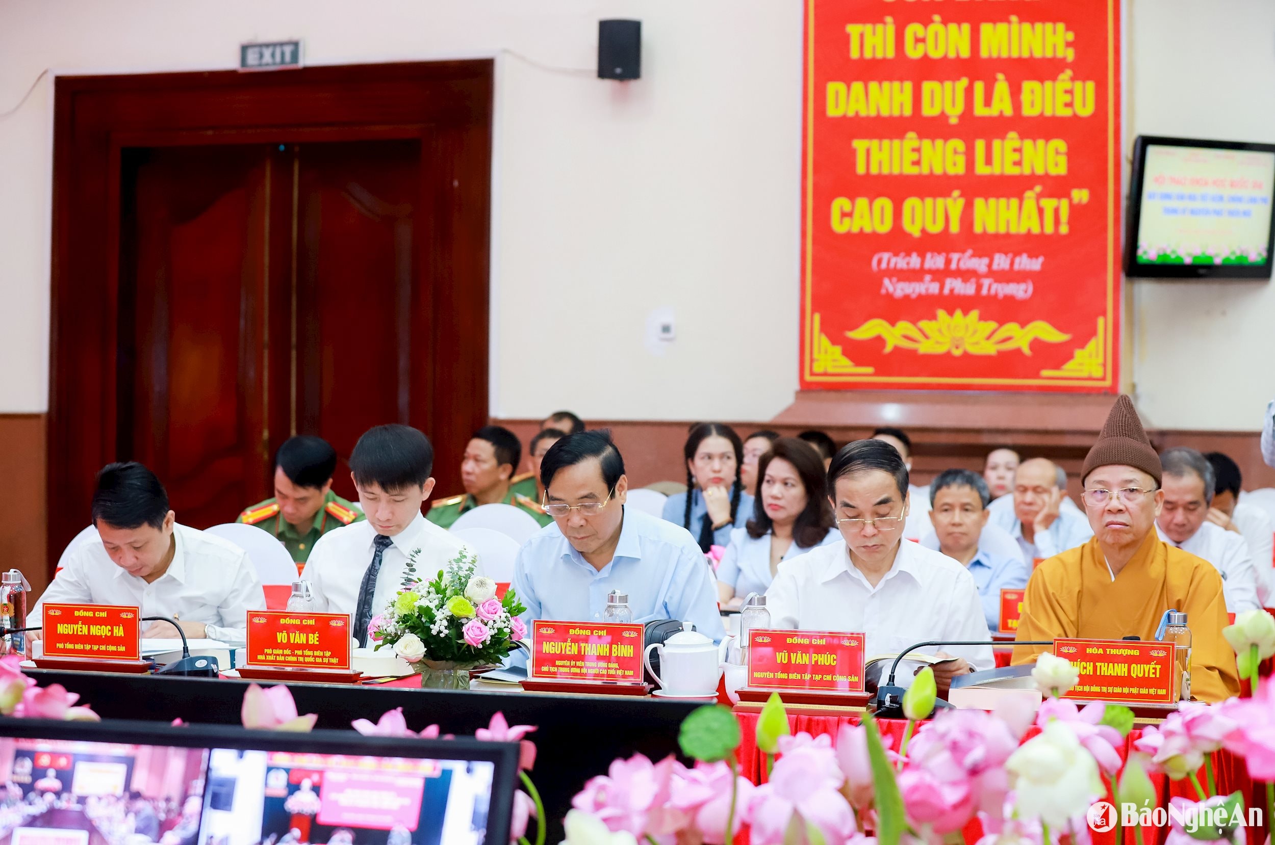 Các đại biểu dự Hội thảo Khoa học quốc gia “Xây dựng văn hóa tiết kiệm, chống lãng phí trong kỷ nguyên phát triển mới”. Ảnh: Thành Duy