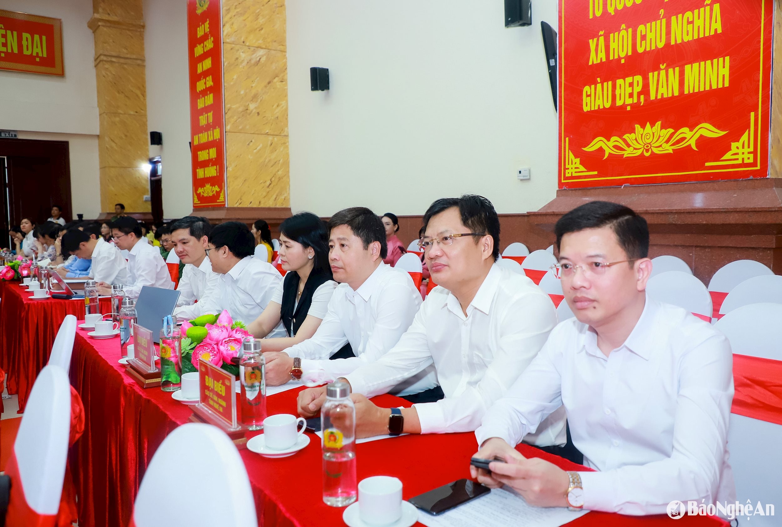 Các đại biểu dự Hội thảo Khoa học quốc gia “Xây dựng văn hóa tiết kiệm, chống lãng phí trong kỷ nguyên phát triển mới”. Ảnh: Thành Duy