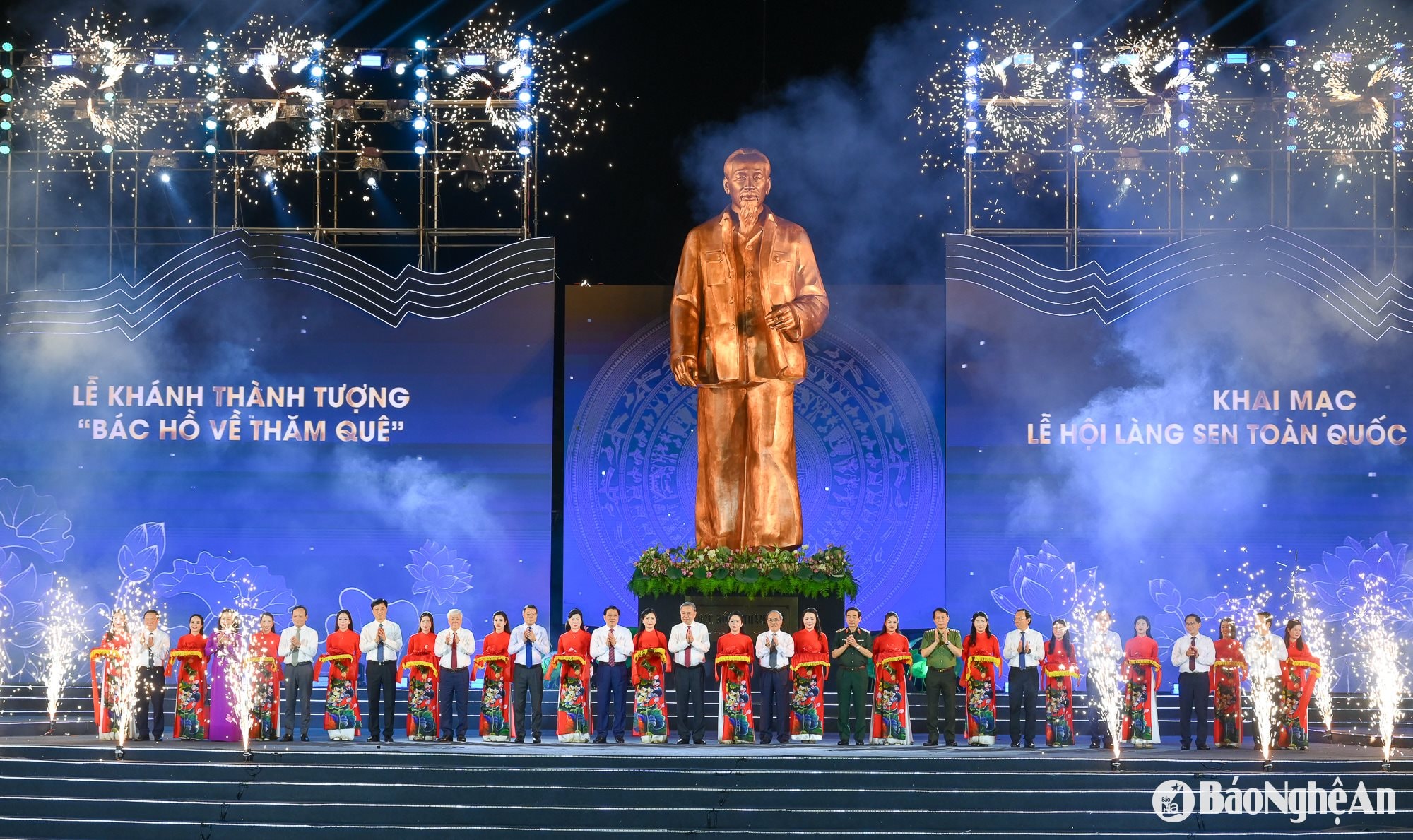 Tổng Bí thư LV với Nghệ An-152
