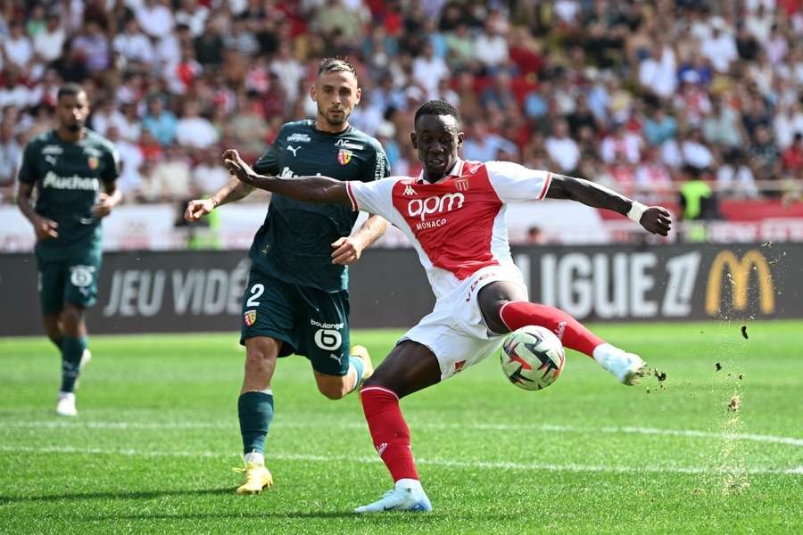 Lens come back late on to spoil Monaco's perfect start in Ligue 1 | Flashscore.com