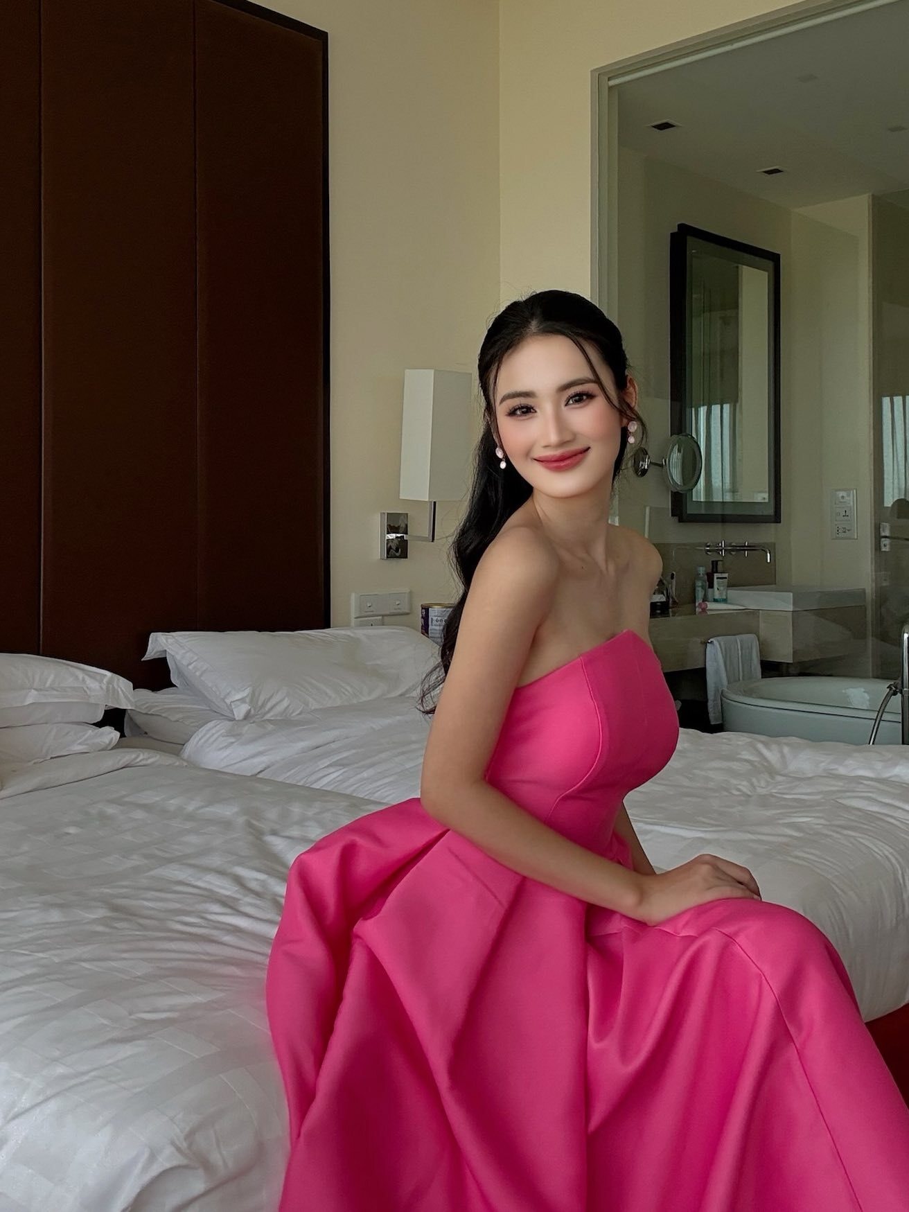 Cô thường xuyên vào top cao trong cuộc bình chọn mỹ nhân mặc đẹp theo ngày của các trang sắc đẹp quốc tế.