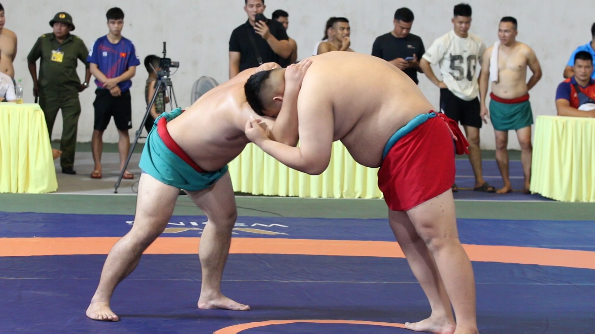 Đô vật Nghệ An giành 2 HCV tại Giải vô địch vật dân tộc quốc gia Đô vật Nghệ An giành 2 HCV tại Giải vô địch vật dân tộc quốc gia