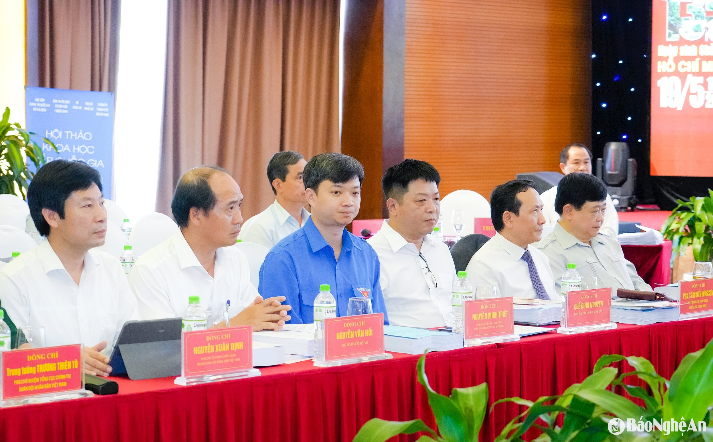 Các đại biểu Trung ương tham dự hội thảo. Ảnh: Phạm Bằng