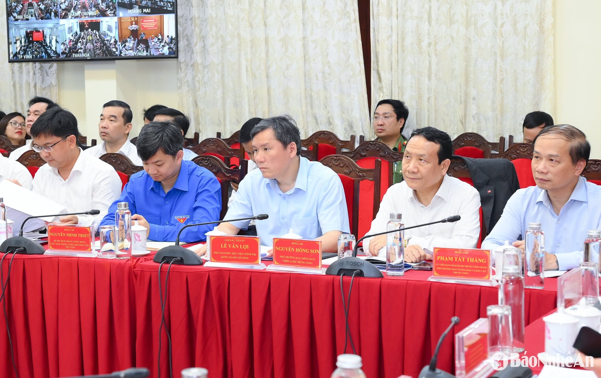 Hội nghị trực tuyến 3