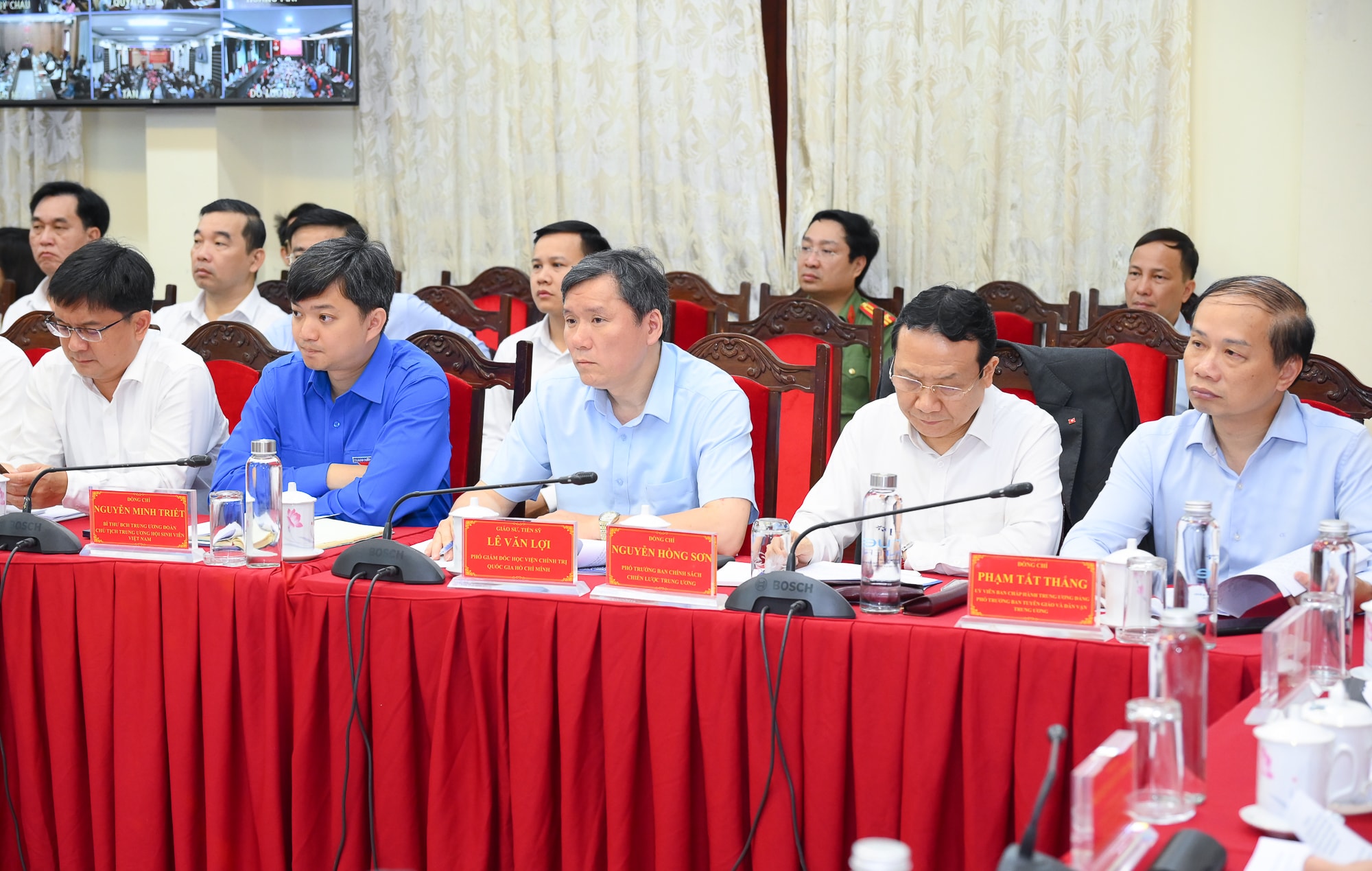 Hội nghị trực tuyến 8
