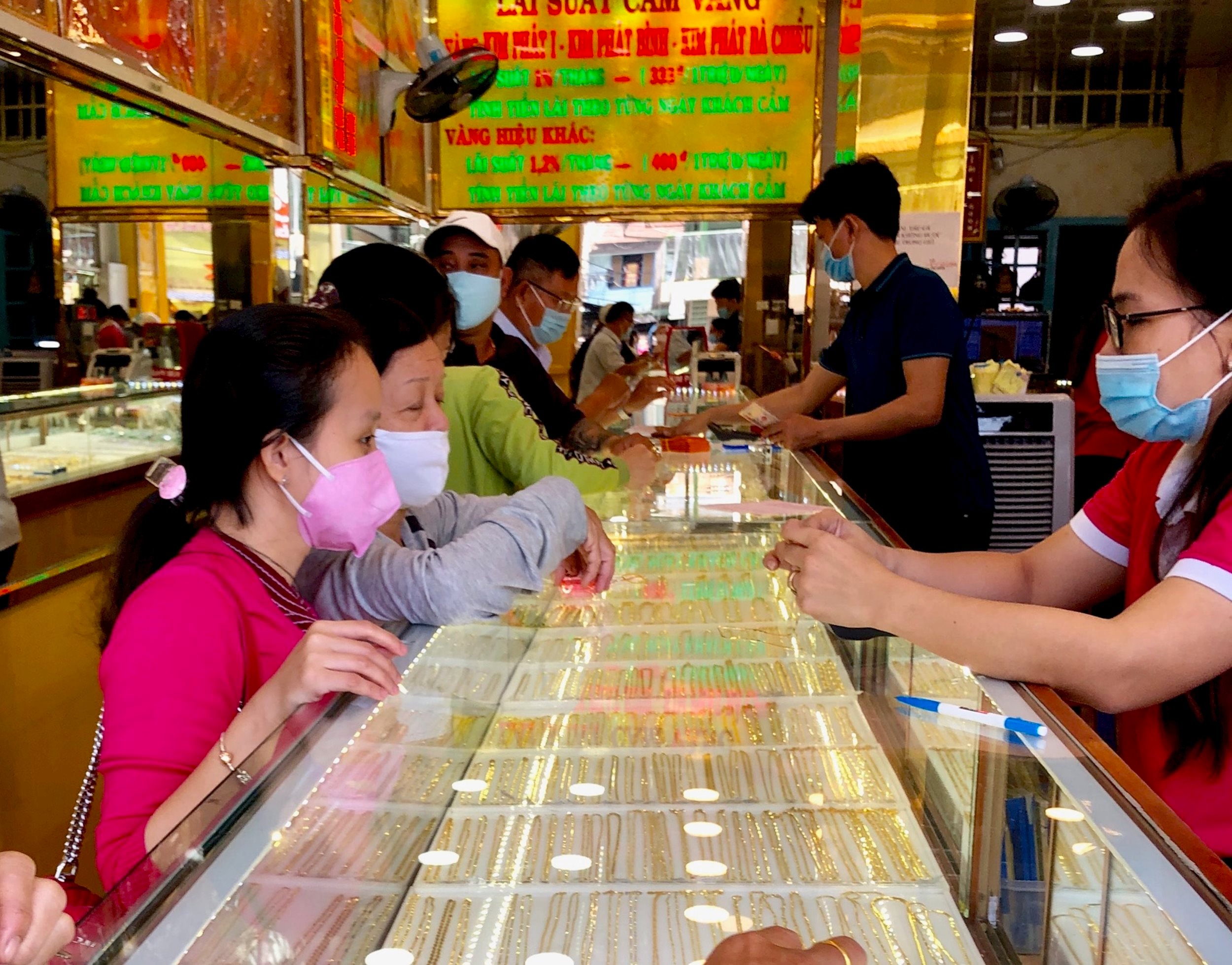 Giá vàng hôm nay 19/5 Dự báo giá vàng tuần này tiếp tục giảm