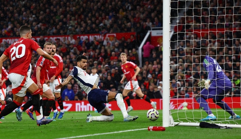 Incident before Tottenham vs MU final