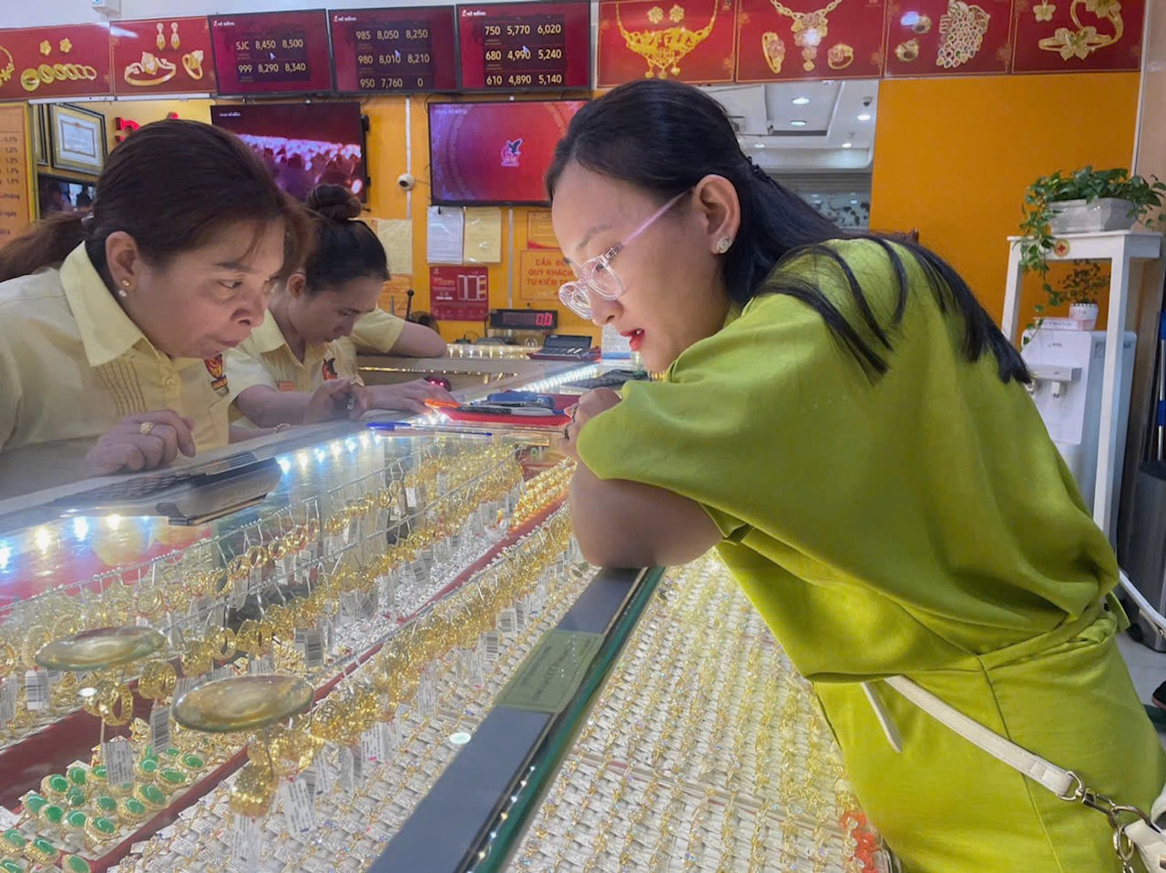 Giá vàng hôm nay 21/5: Giá vàng có thể tăng vượt 120 triệu