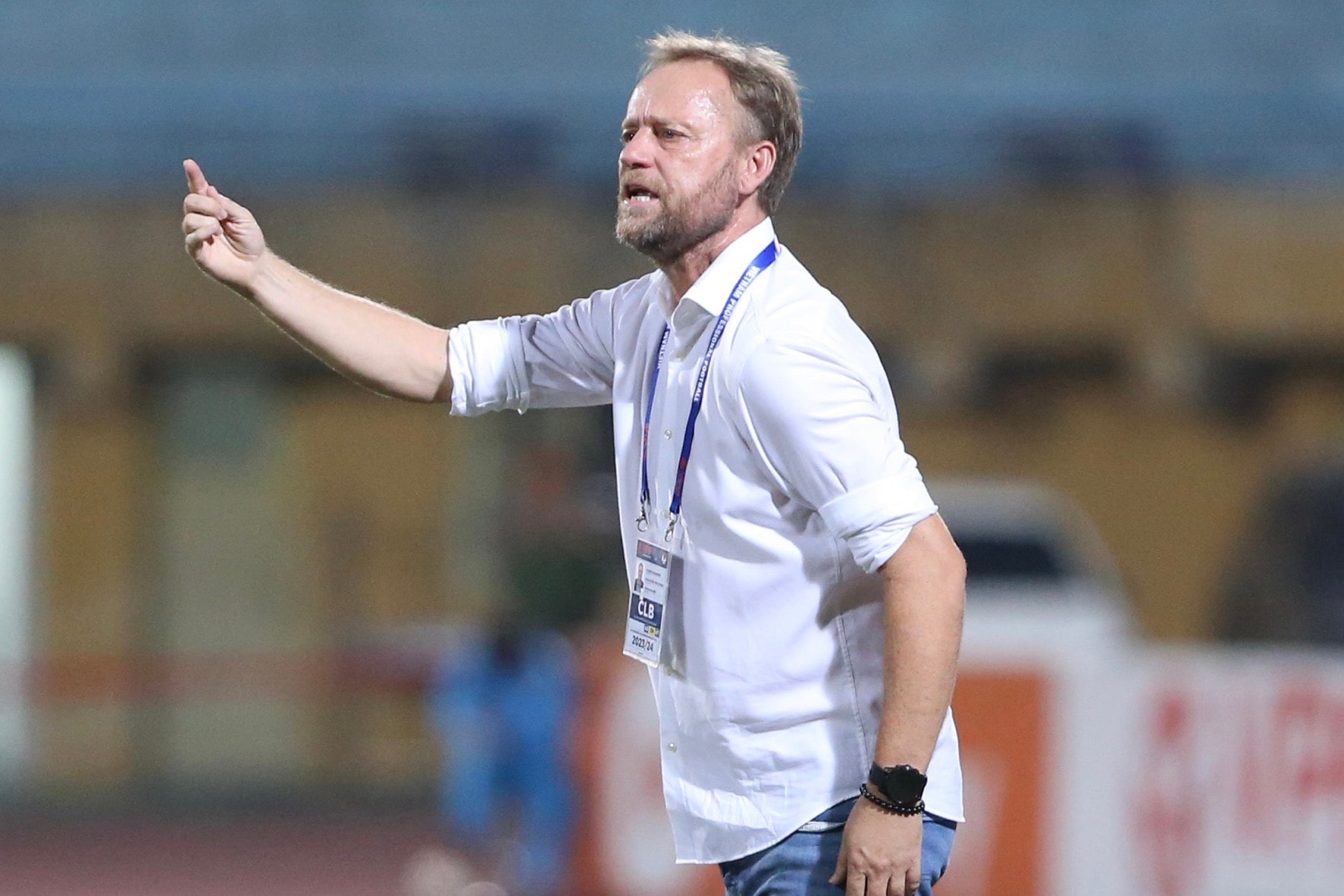 hlv-polking-tuyen-bo-danh-bai-ha-noi-fc-o-tran-derby-thu-do-18043.jpg