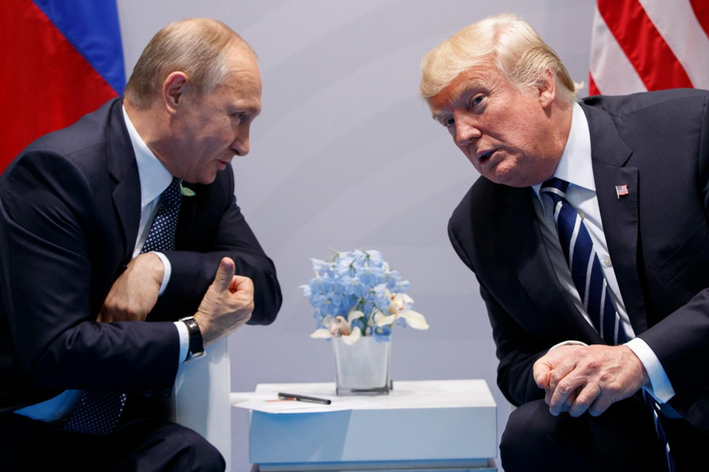 Tổng thống Mỹ Donald Trump gặp Tổng thống Nga Vladimir Putin