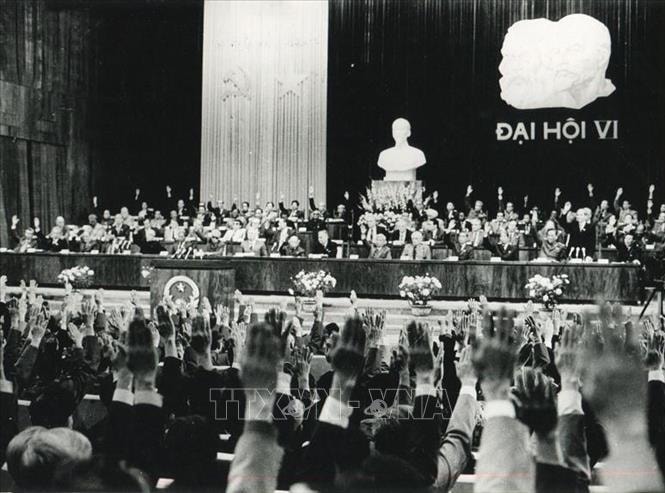 1-dai-hoi-dang-lan-thu-vi-tu-15-den-18-12-1986-tai-ha-noi-mo-dau-cong-cuoc-doi-moi-khoi-day-va-phat-huy-suc-manh-tiem-nang-de-dua-dat-nuoc-tien-len19-16-38-30.jpg