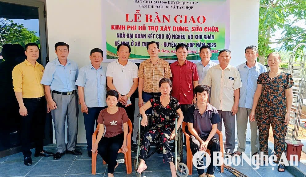 មន្ទីរនិងអ្នកមានគុណគ្រប់លំដាប់ថ្នាក់បានប្រគល់ផ្ទះសាមគ្គីជូនលោកស្រី ឃ្វី និងកូនៗ។