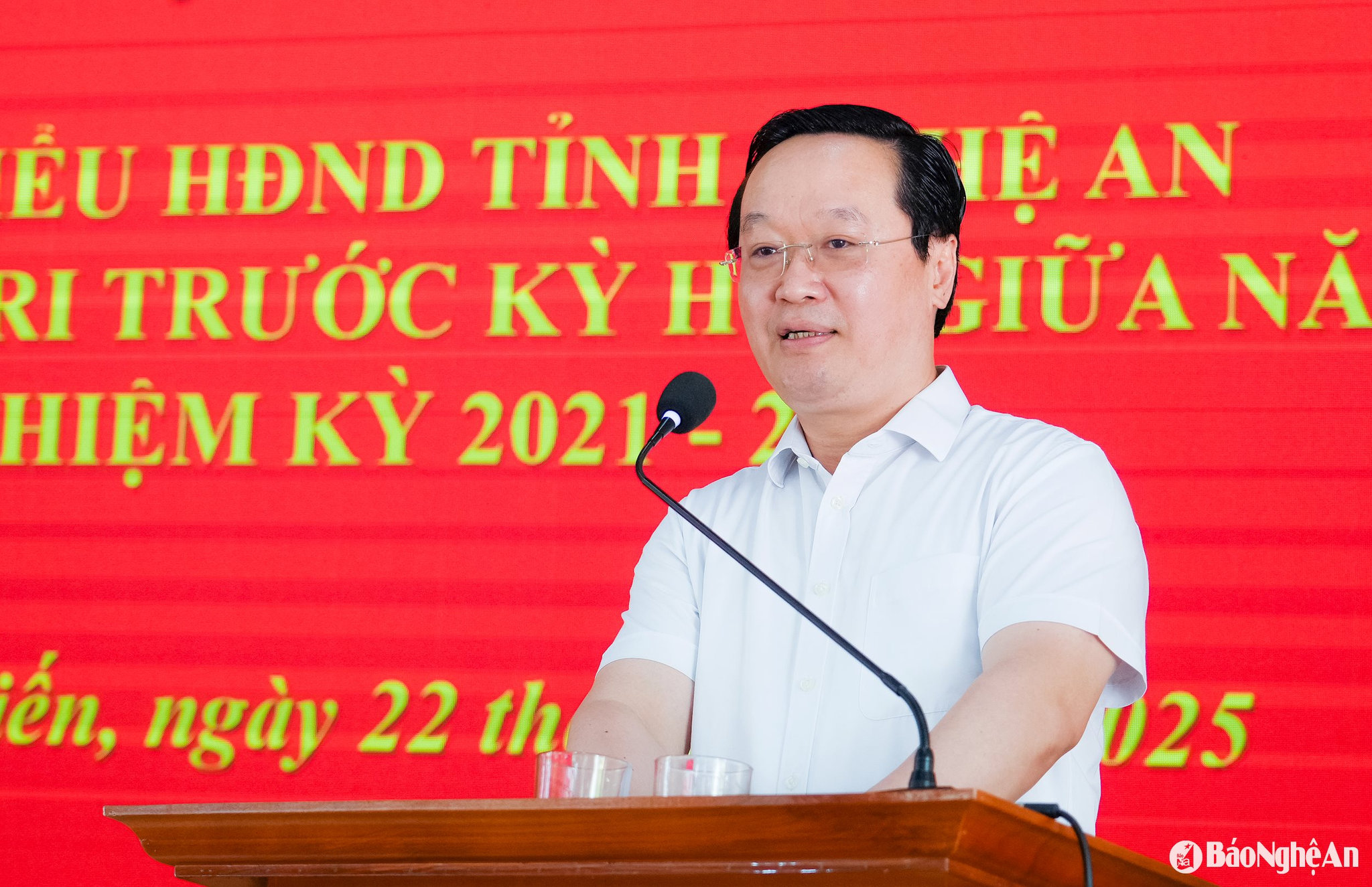 Bí thư Tỉnh ủy Nghệ An Nguyễn Đức Trung tiếp xúc cử tri xã Hùng Tiến (Nam Đàn)