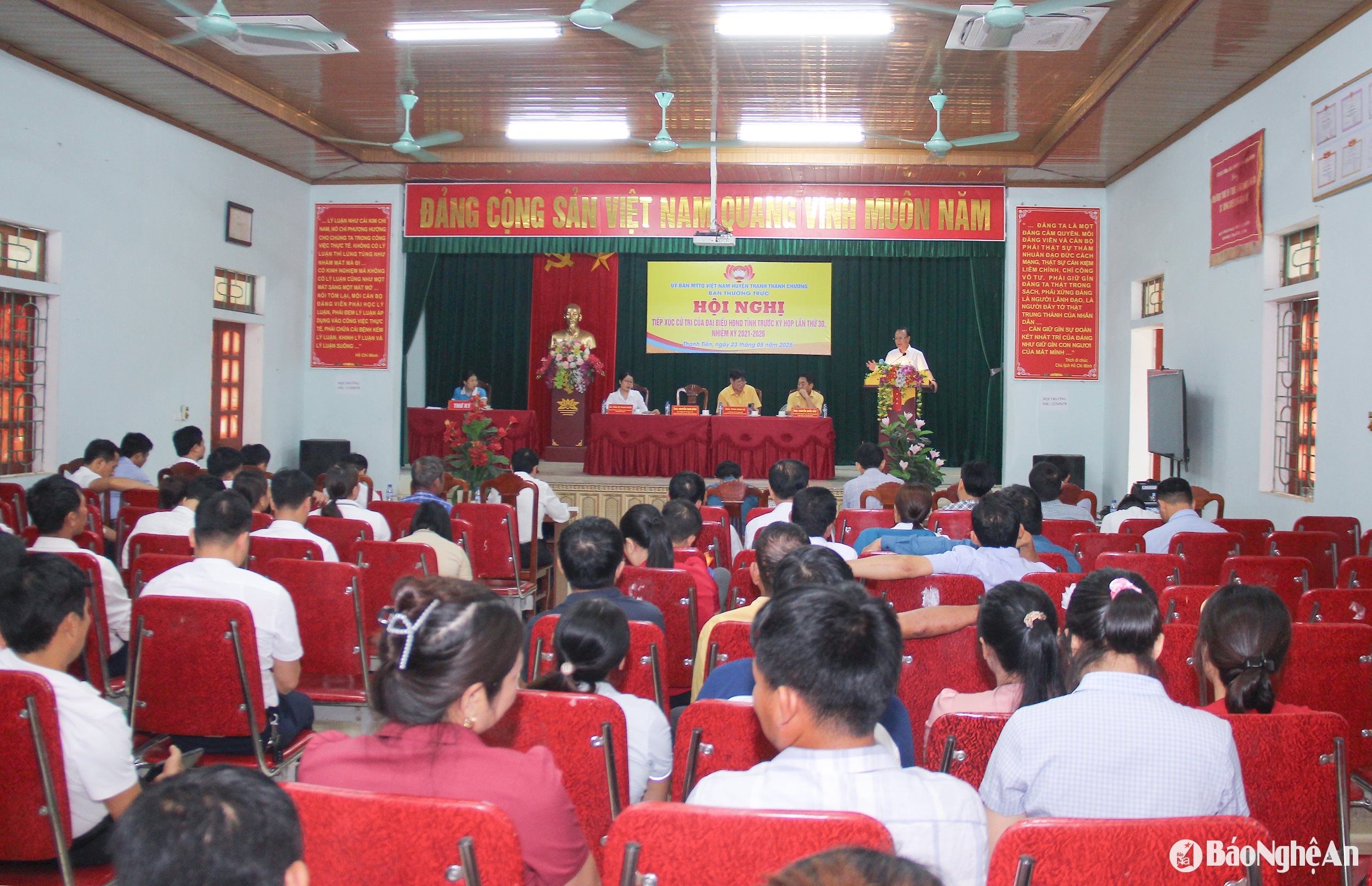 Quang cảnh hội nghị. Ảnh Mai Hoa