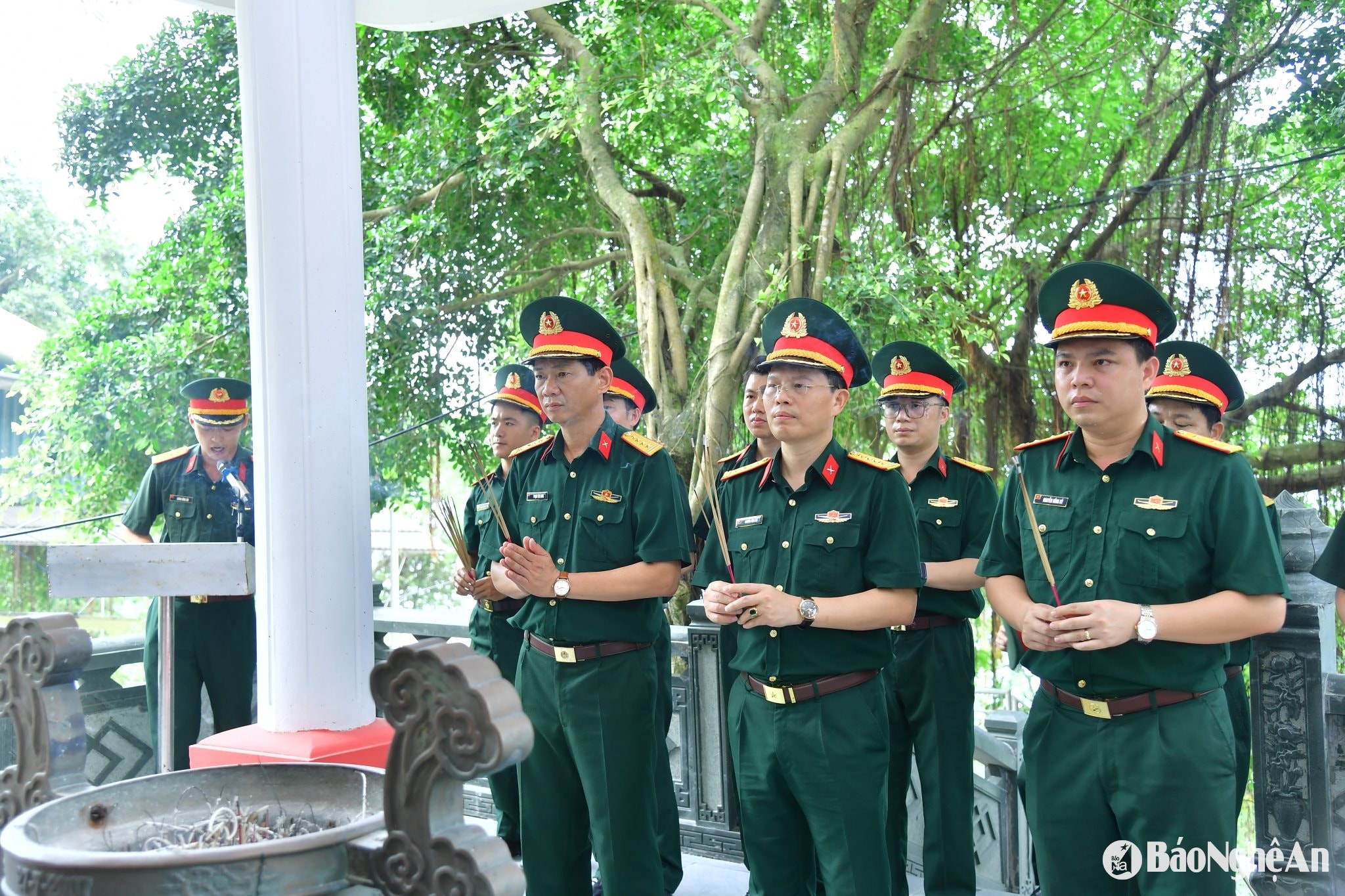 រូបថត ២