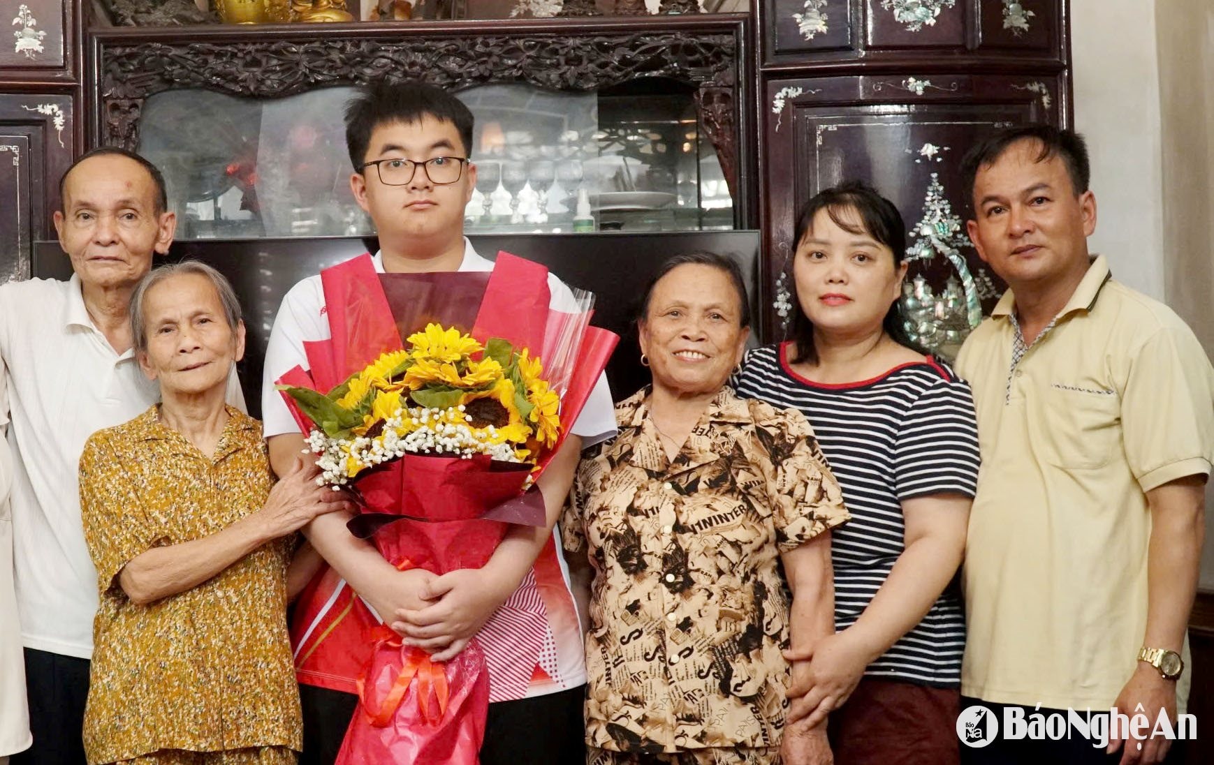 Nguyễn Ngô Đức bên gia đình