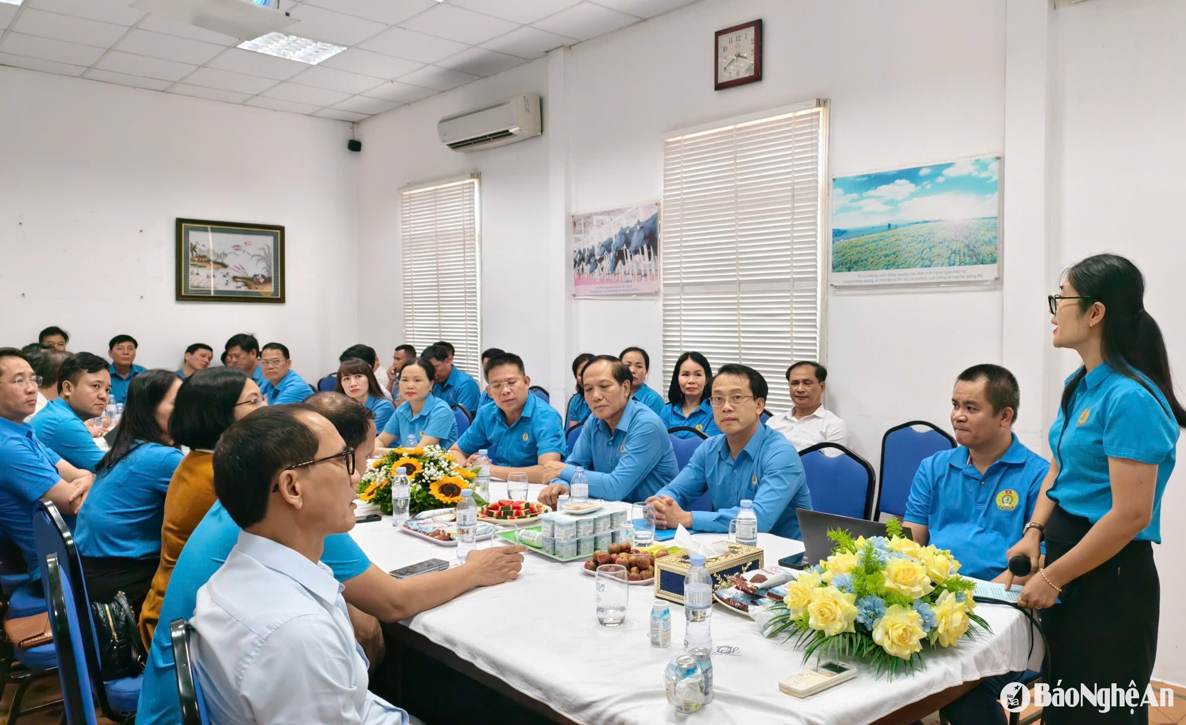 trao đổi về lao động sáng tạo tại TH Ảnh Diệp Thanh00000
