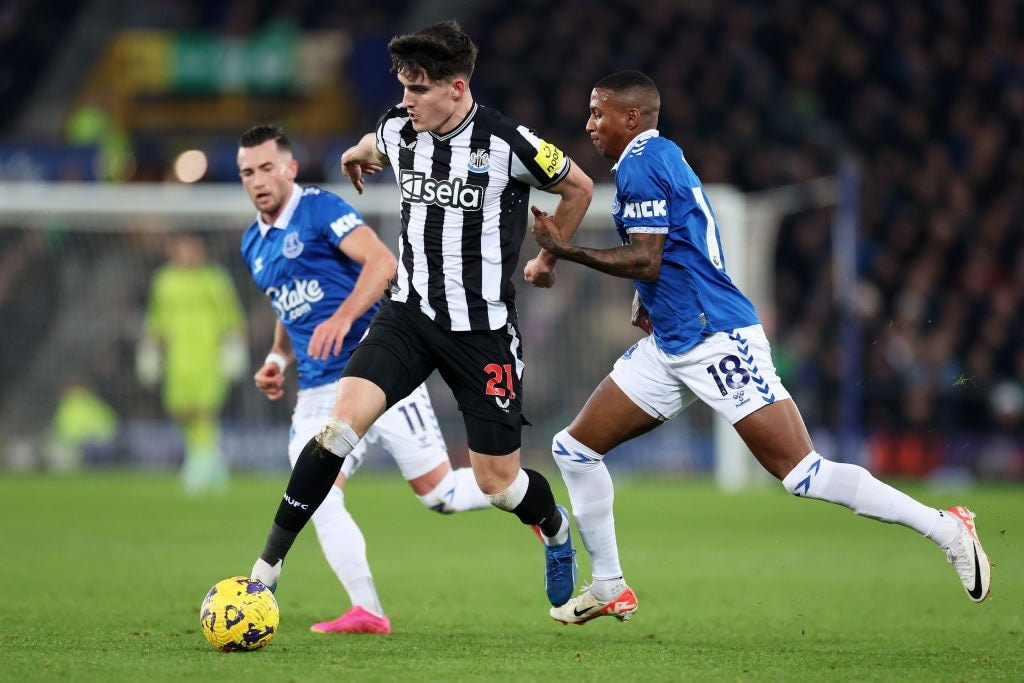 Everton vs Newcastle LIVE: Premier League result and final score as Toffees escape relegation zone | The Independent