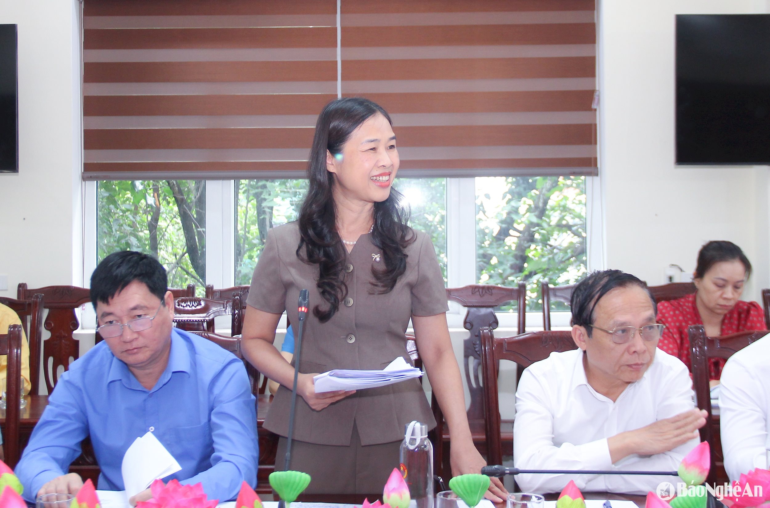  Đồng chí Nguyễn Thị Quỳnh Hoa - Uỷ viên Ban Chấp 