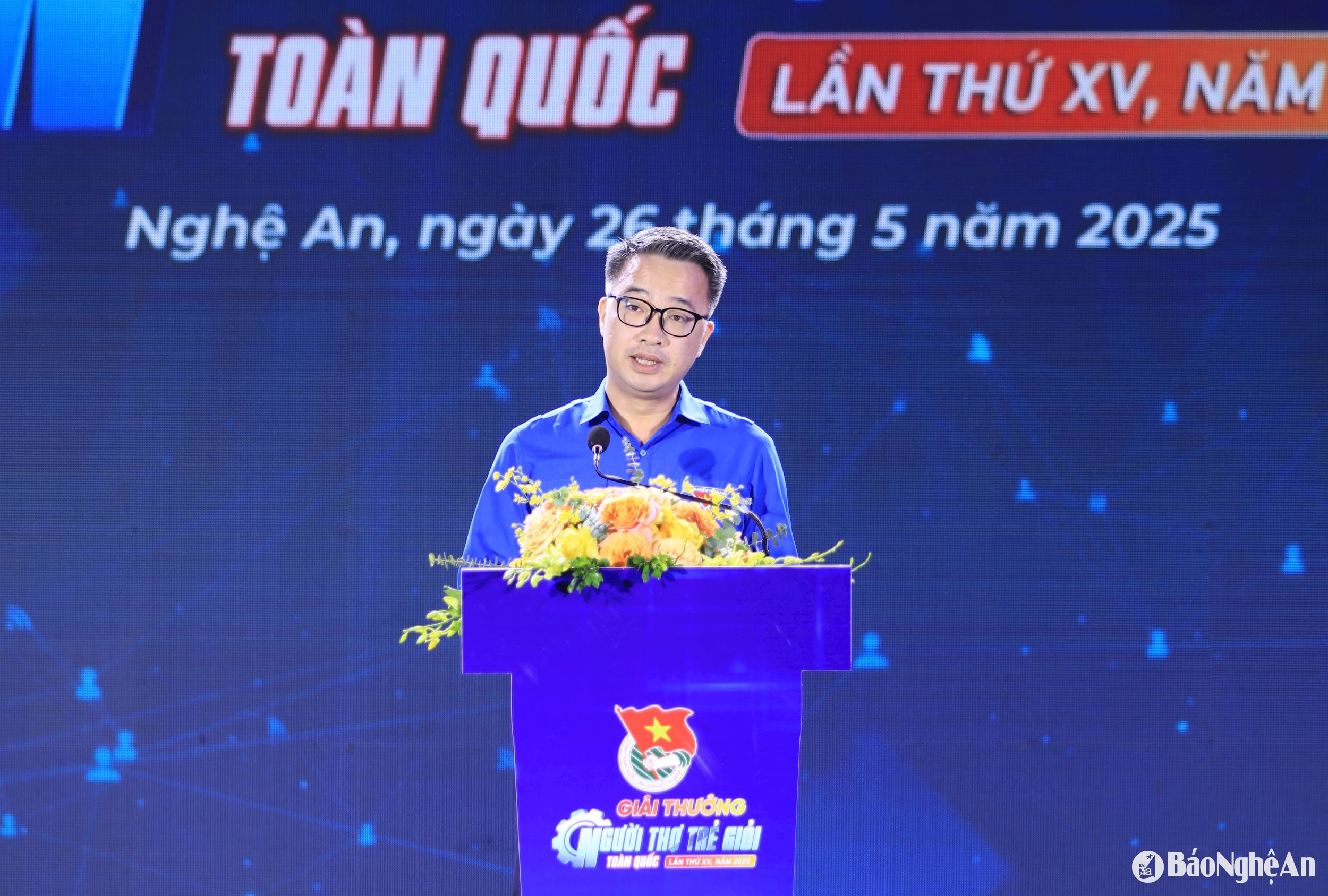 ảnh 2 người thợ trẻ giỏi tuyên dương
