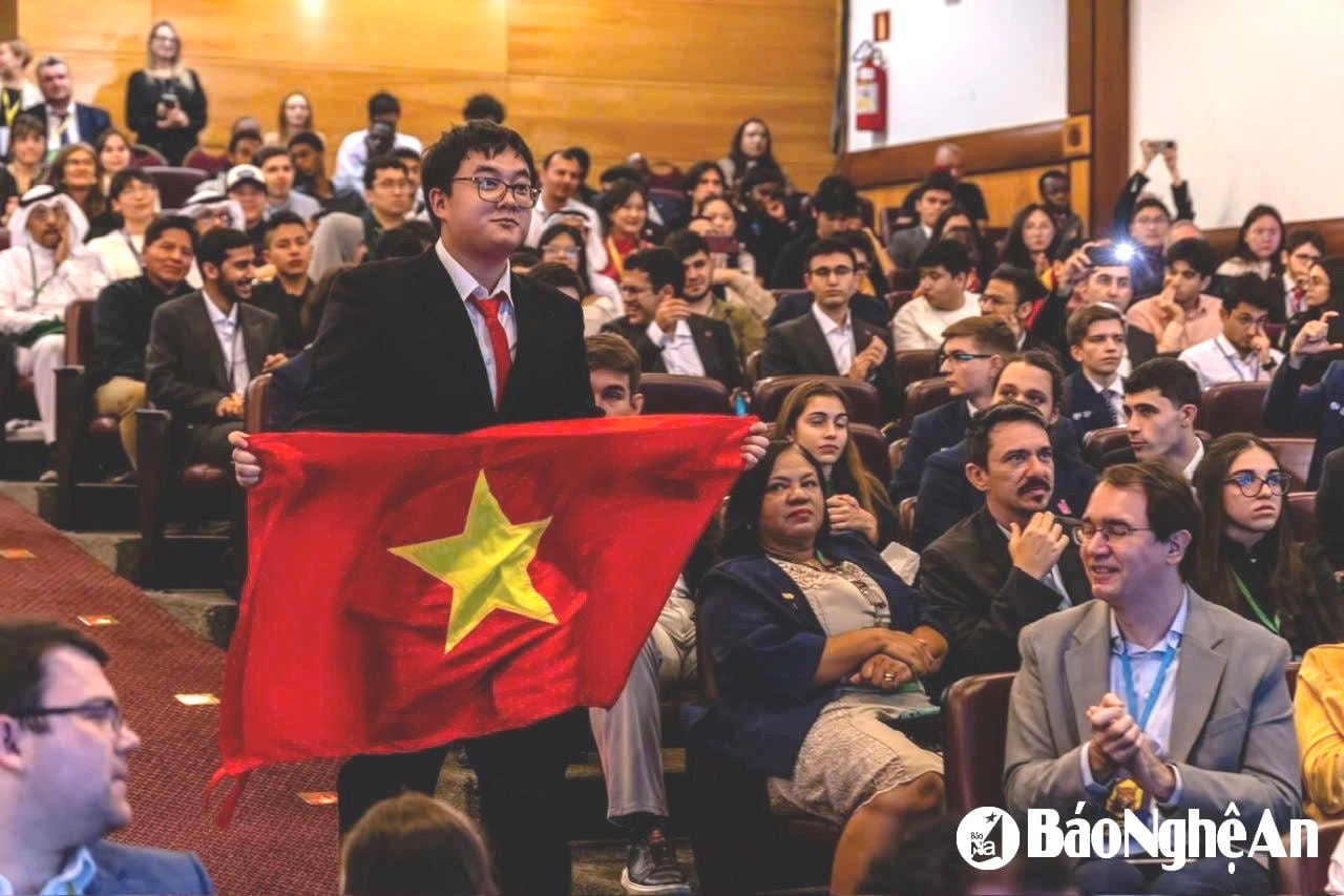 bna_nguyen-ngo-duc-trong-phut-giay.jpg