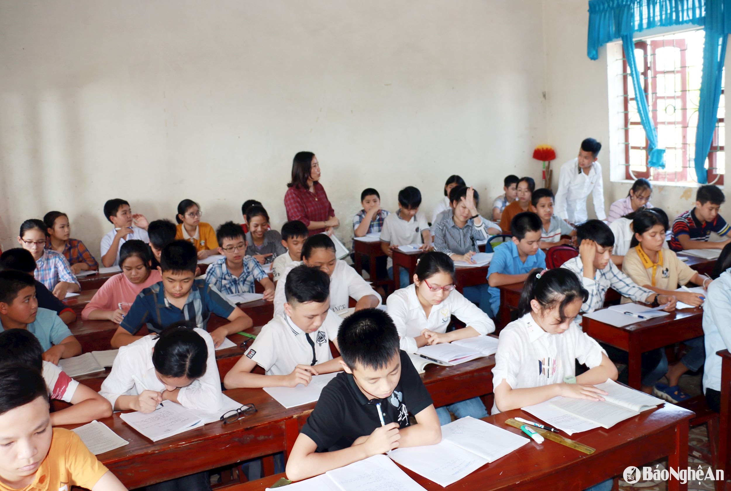 Tiết học của học sinh Trường THCS Lý Nhật Quang. Ảnh tư liệu: Mỹ Hà