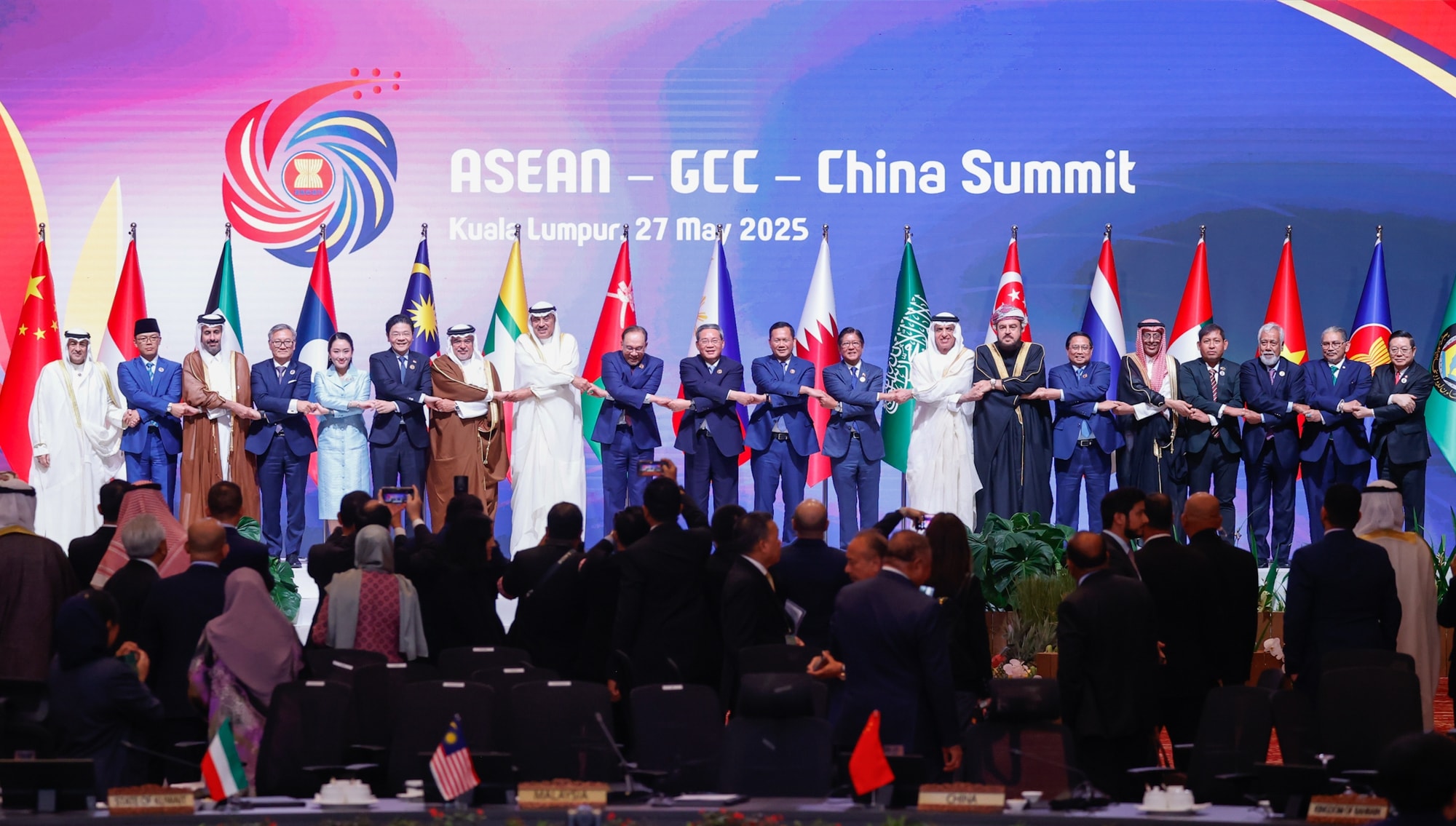Thủ tướng: ASEAN - GCC – Trung Quốc mở ra cơ hội lịch sử để kiến tạo không gian hợp tác chiến lược mới- Ảnh 1. Thủ tướng: ASEAN - GCC – Trung Quốc mở ra cơ hội lịch sử để kiến tạo không gian hợp tác chiến lược mới- Ảnh 1.