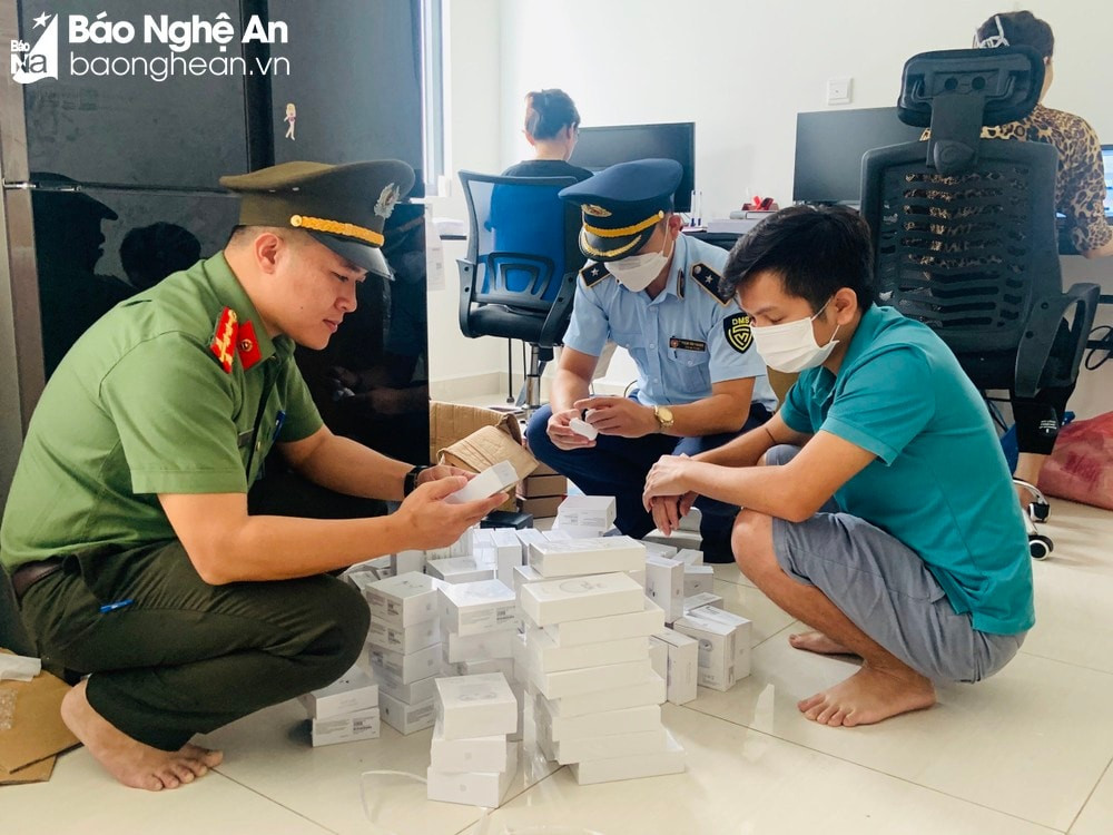 Nghệ An: Chủ tịch UBND tỉnh Lê Hồng Vinh làm Tổ trưởng Tổ công tác chống buôn lậu, gian lận thương mại, hàng giả