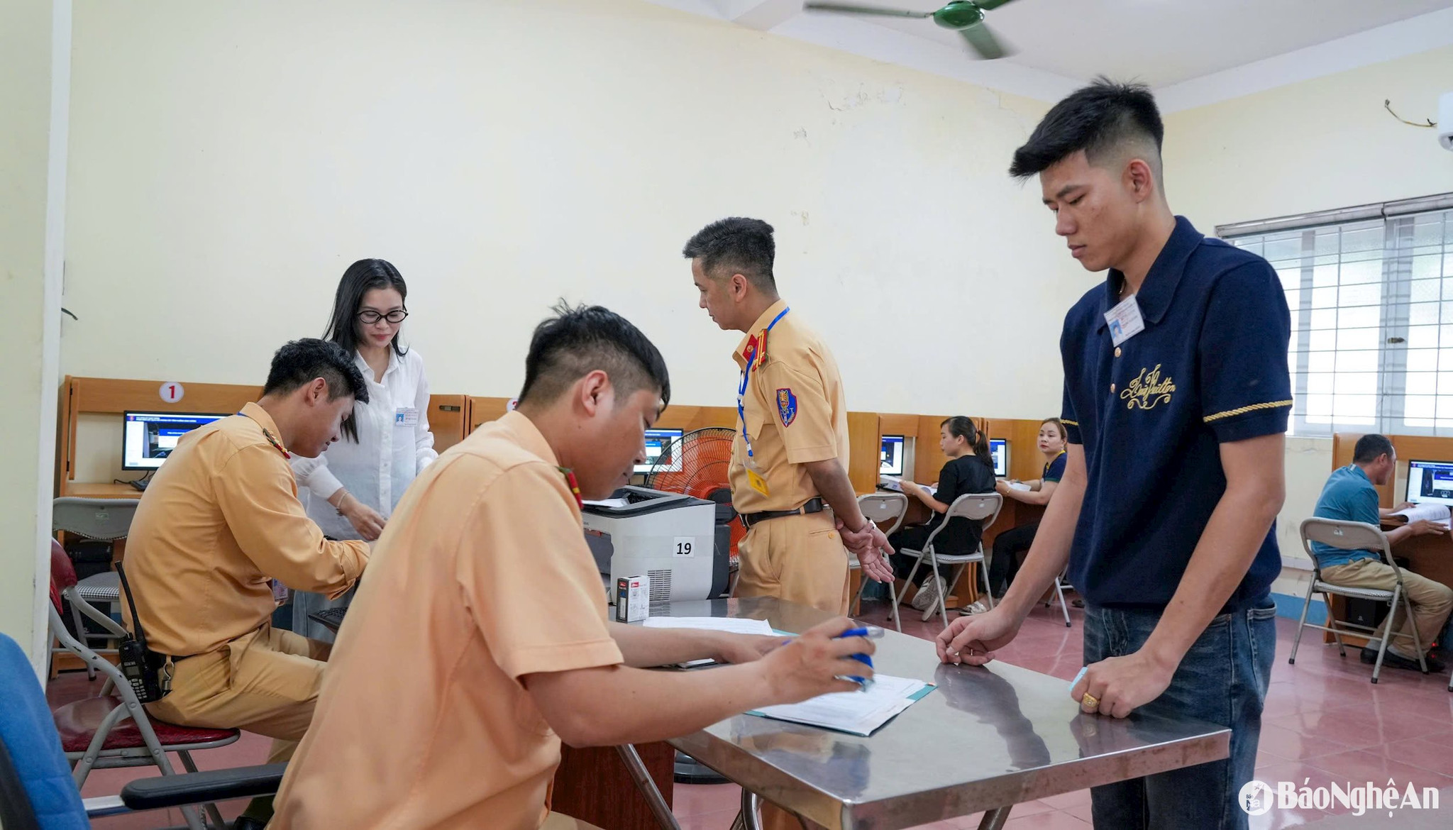 Từ 1/6/2025, áp dụng bộ đề thi lý thuyết mới 600 câu trong sát hạch giấy phép lái xe