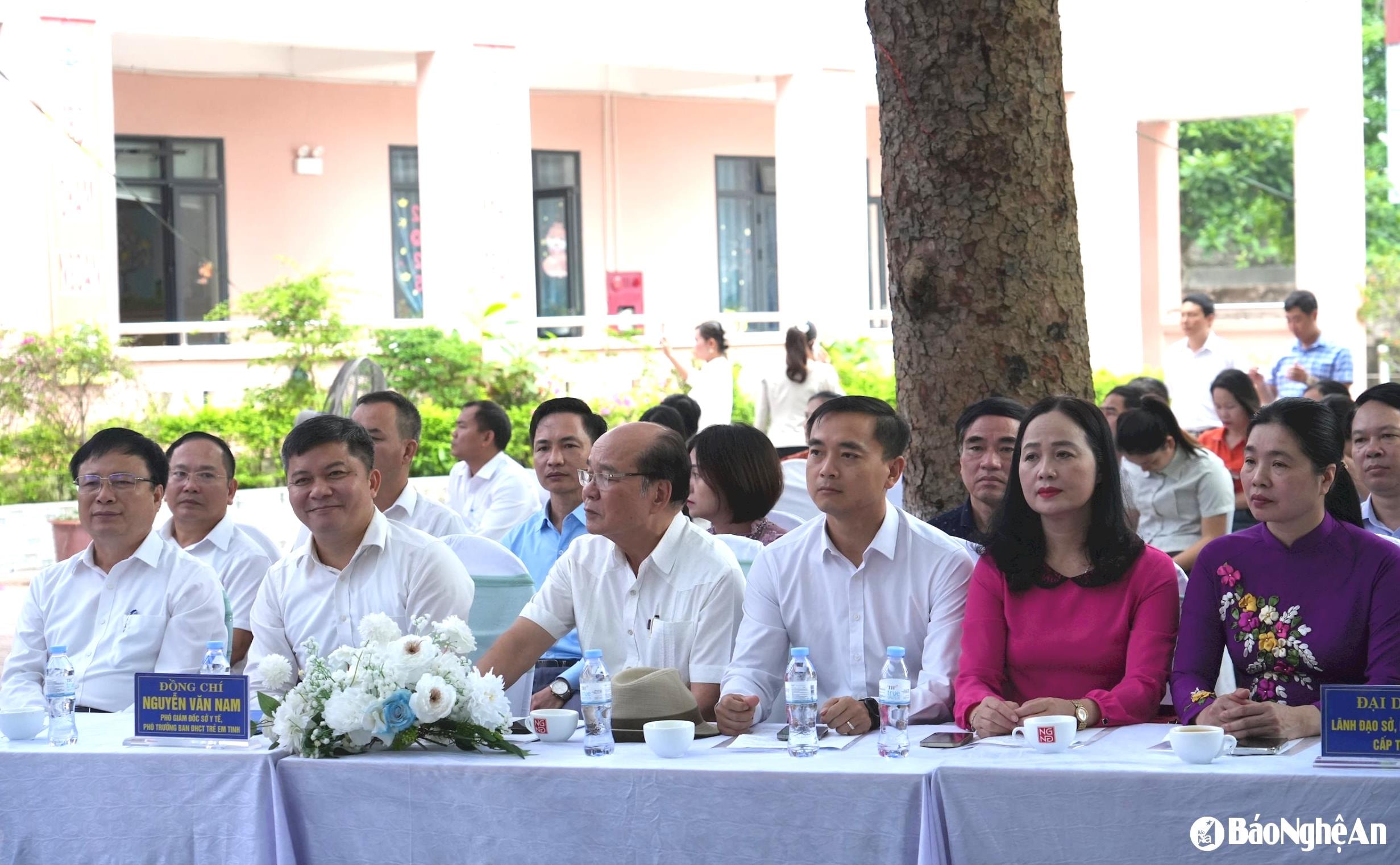 Các đại biểu dự buổi lễ phát động. Ảnh: Mỹ Hà