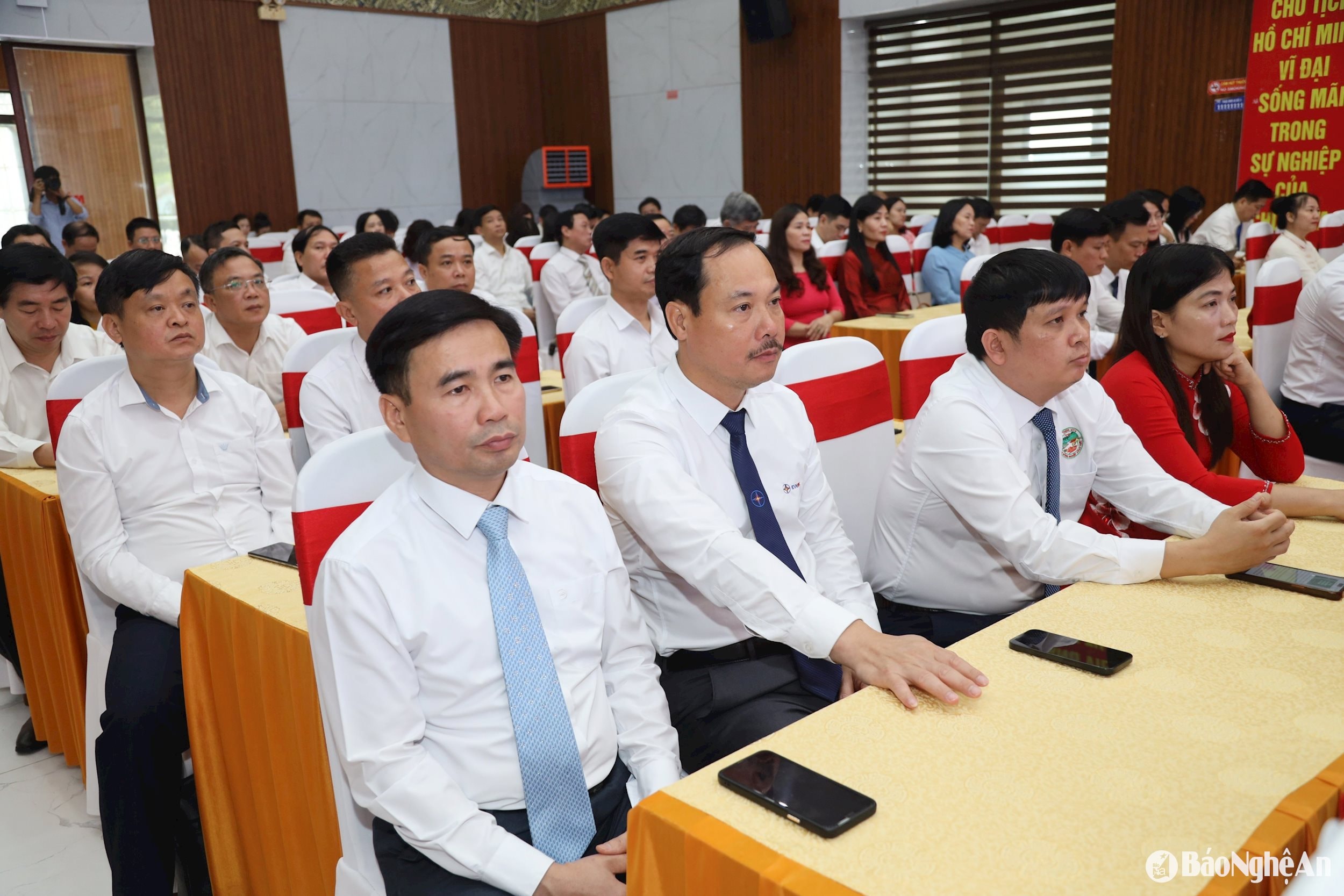 Các đại biểu tham dự 3 Ảnh Thanh Lê