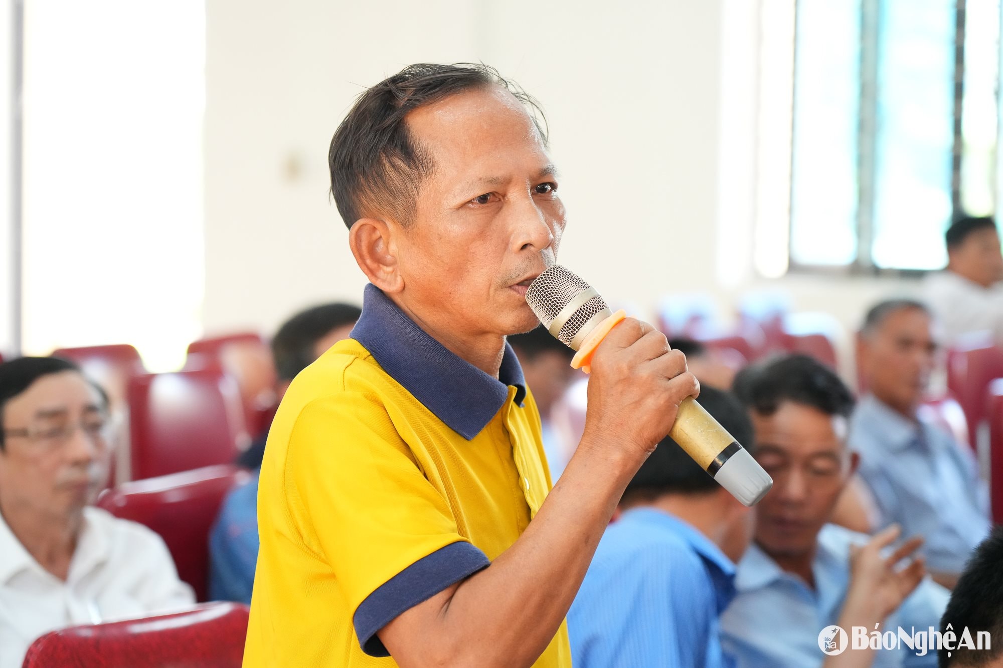 Tiếp xúc cử tri Anh Sơn-4