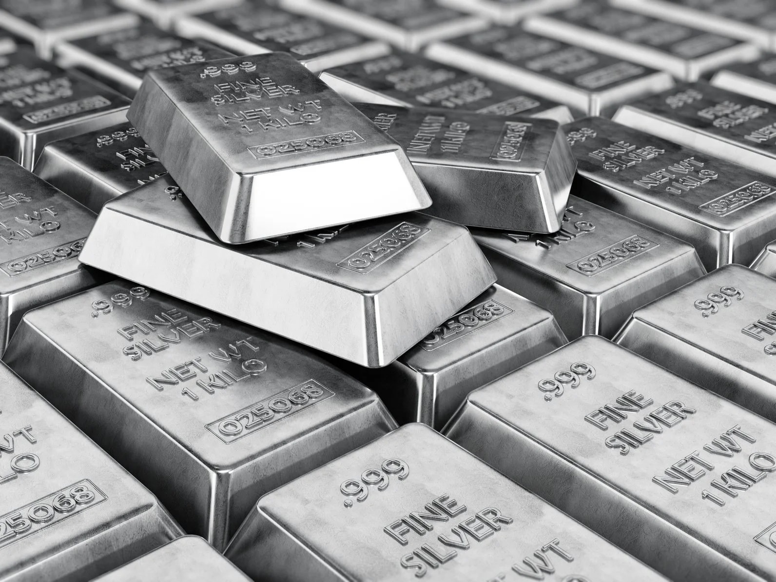 Цена на серебро сегодня 30.05.2025: Цена на серебро немного выросла, когда фондовый индекс США достиг трехмесячного максимума