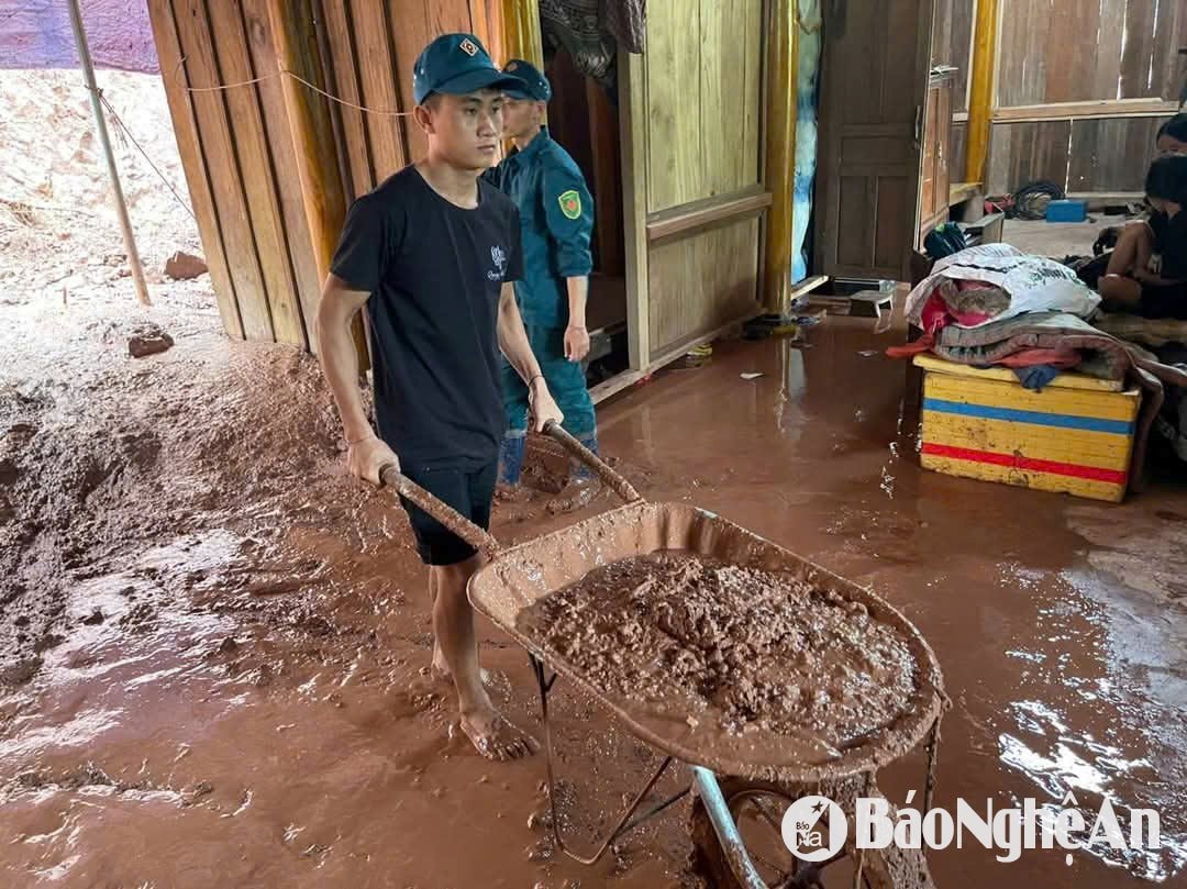 Giúp dân Mỹ Lý
