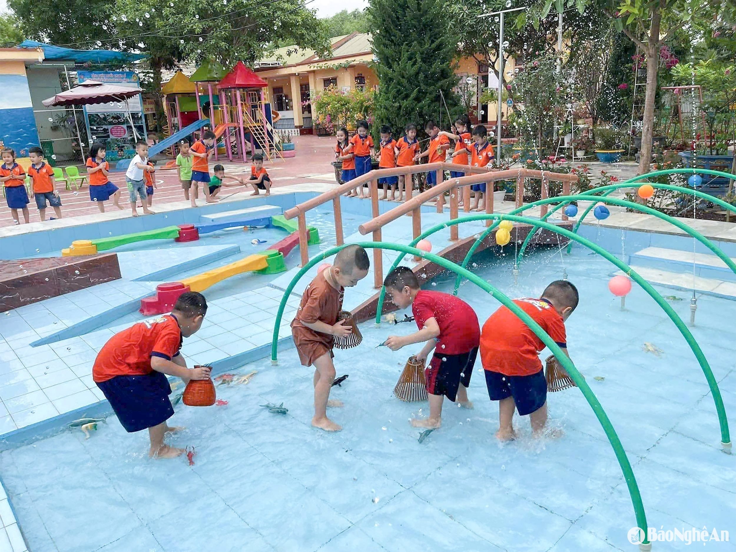  Công trình công viên nước tại Trường mầm non Nghĩa Hồng được đầu tư xây dựng từ nguồn xã hội hoá.