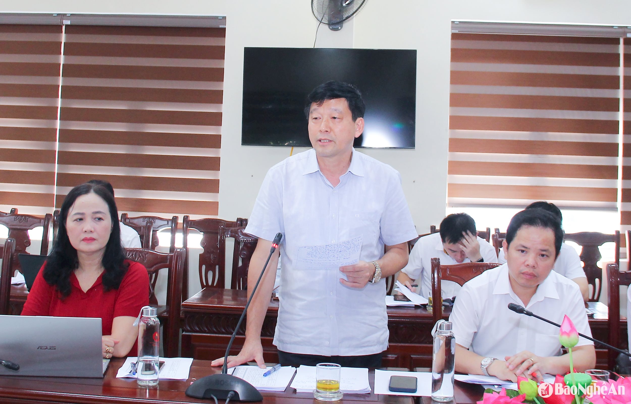 Đồng chí Kha Văn Tám - Uỷ viên