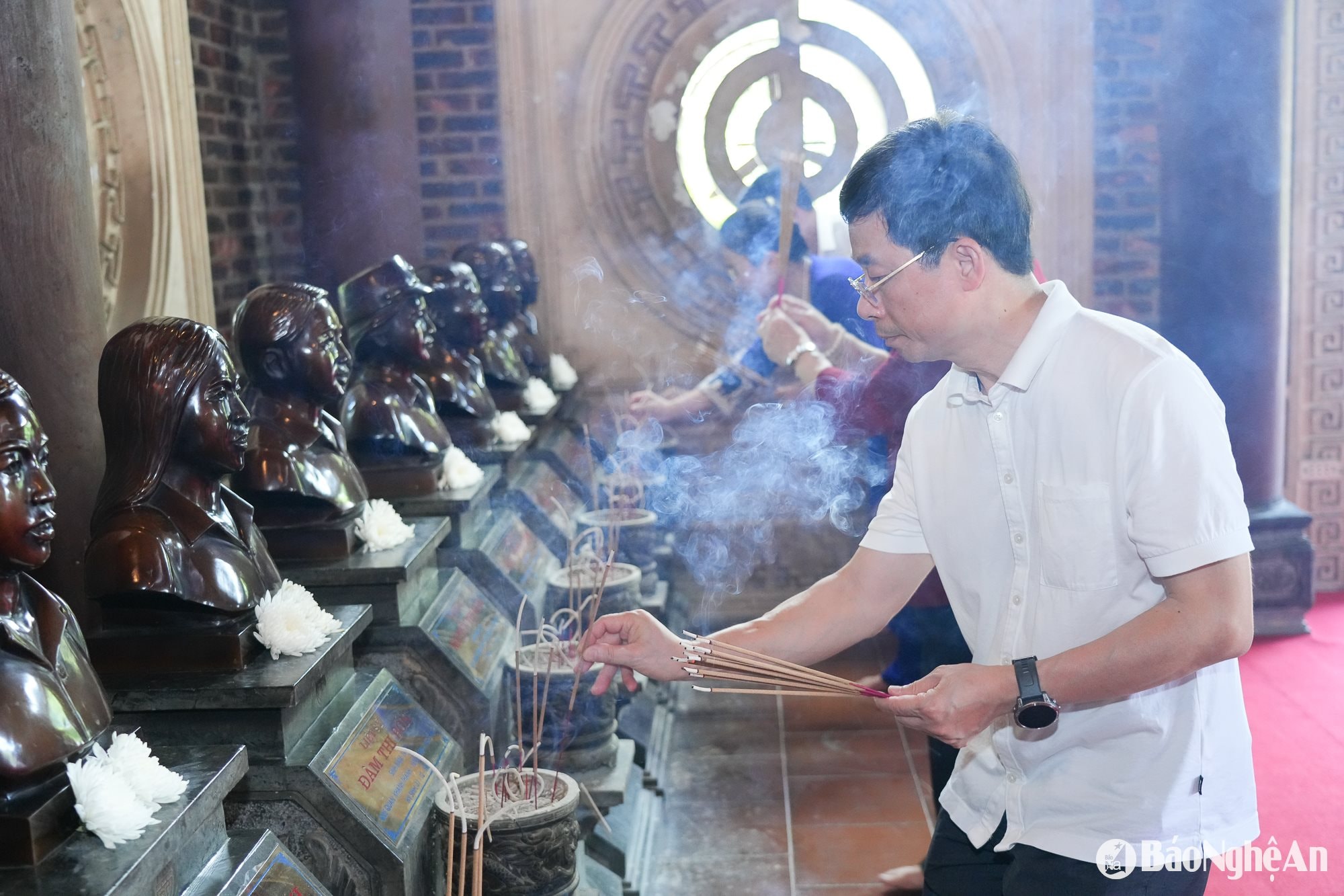 Ban Chính sách Trung ương-4