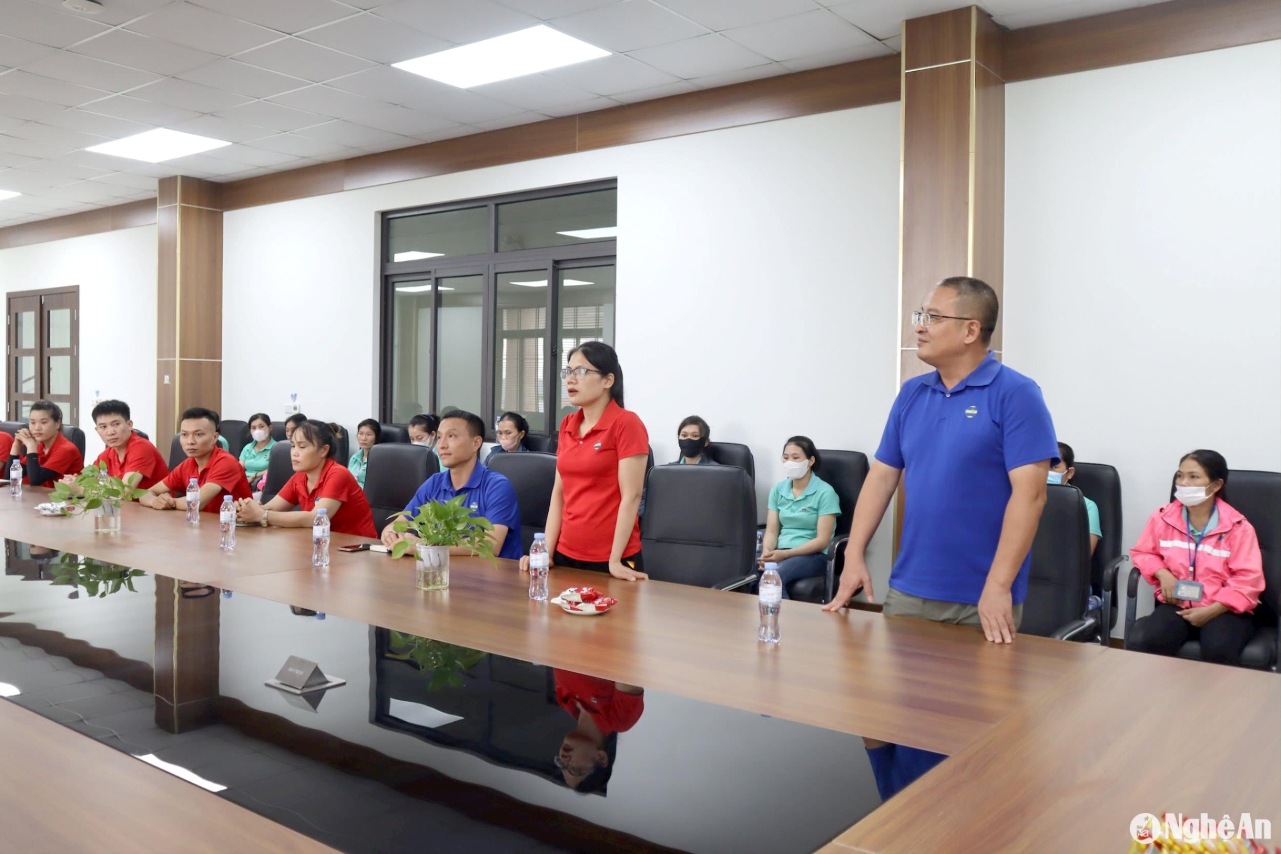 bna_lien-doan-lao-dong-tinh-tham-cong-nhan-vietglory-anh-diep-thanh00000.jpg