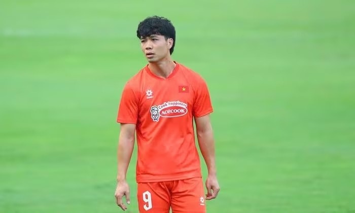 Công Phượng mới tập 1 buổi sau khi được gọi trở lại đội tuyển Việt Nam.