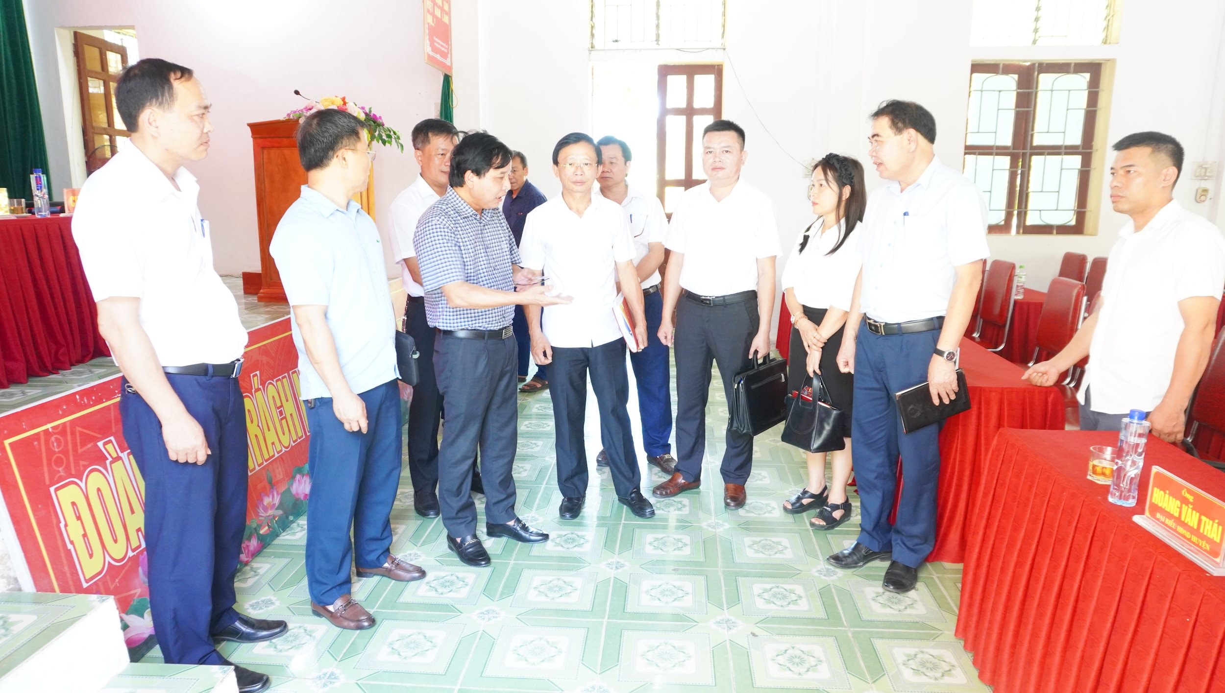 A Khôi trao đổi sau TXCT
