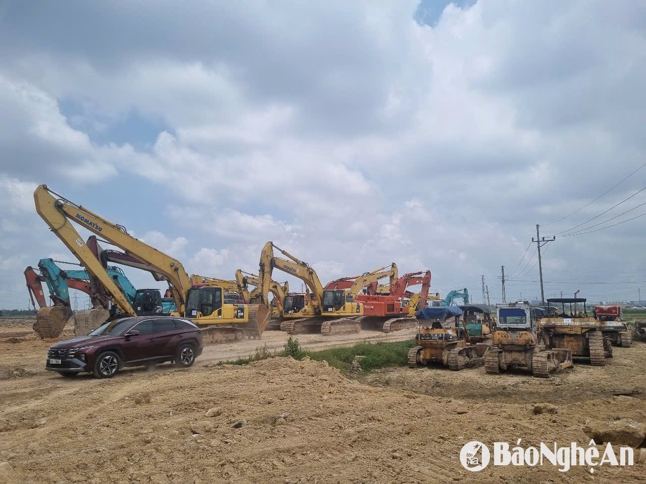 Máy móc đã chuẩn bị sẵn sàng cho việc cưỡng chế