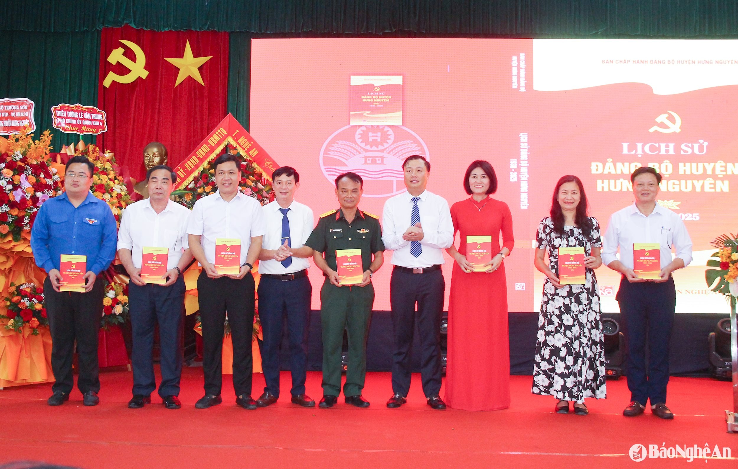 Đồng chí Lê Phạm Hùng