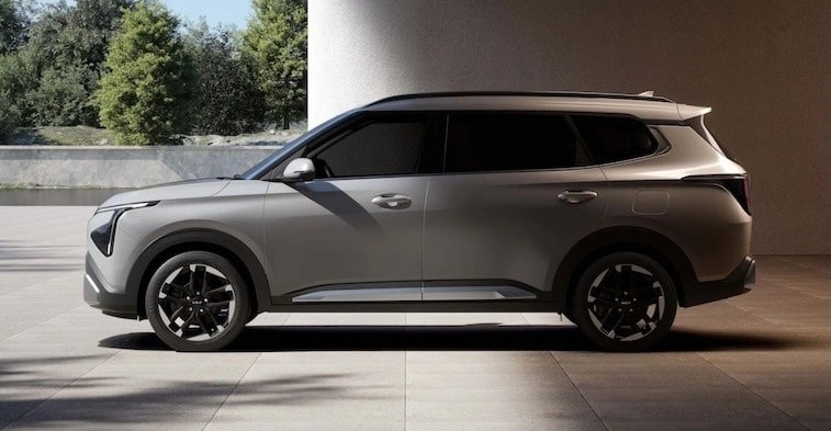 Kia Carens Clavis MPV 'biến hình' SUV giá từ 330 triệu, liệu Xpander có còn 'độc tôn'?